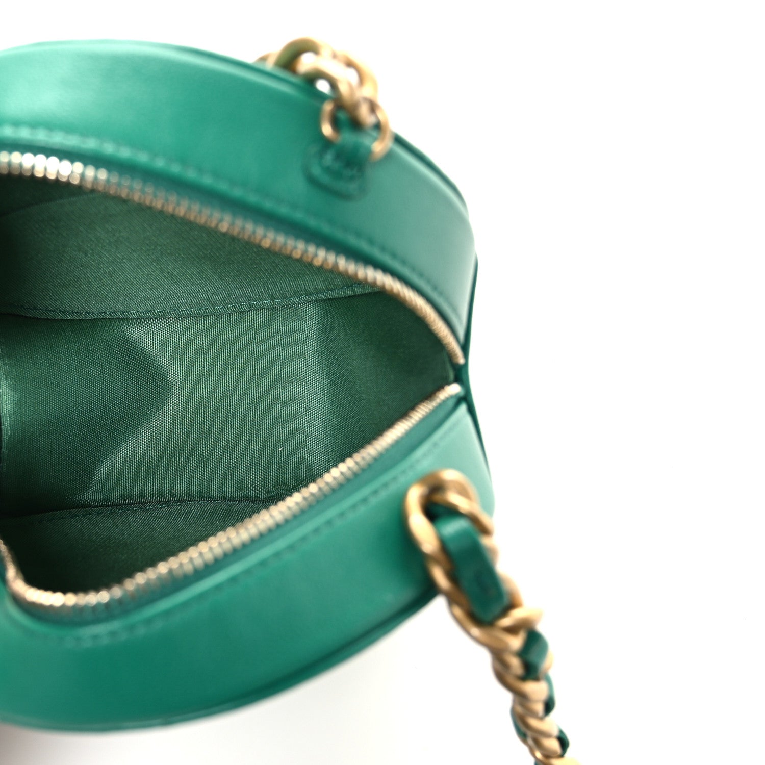 Lambskin Quilted Chanel 19 Round Clutch With Chain Green