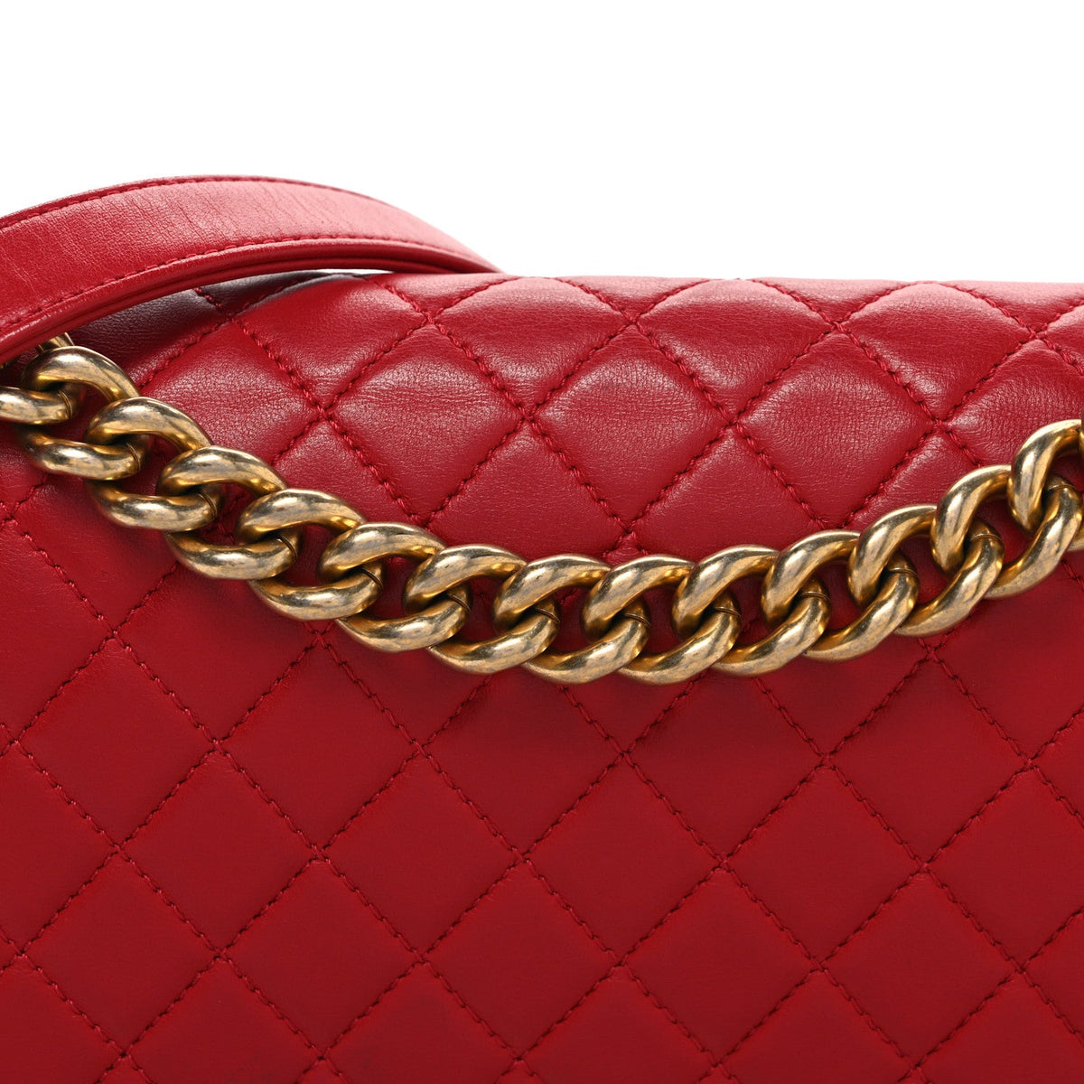 Lambskin Quilted Medium Boy Flap Red