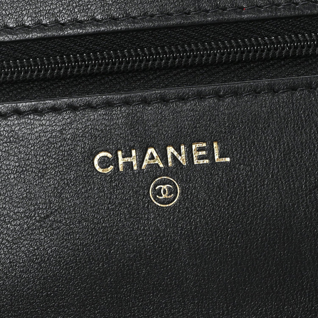 Lambskin Quilted Wallet On Chain WOC Black