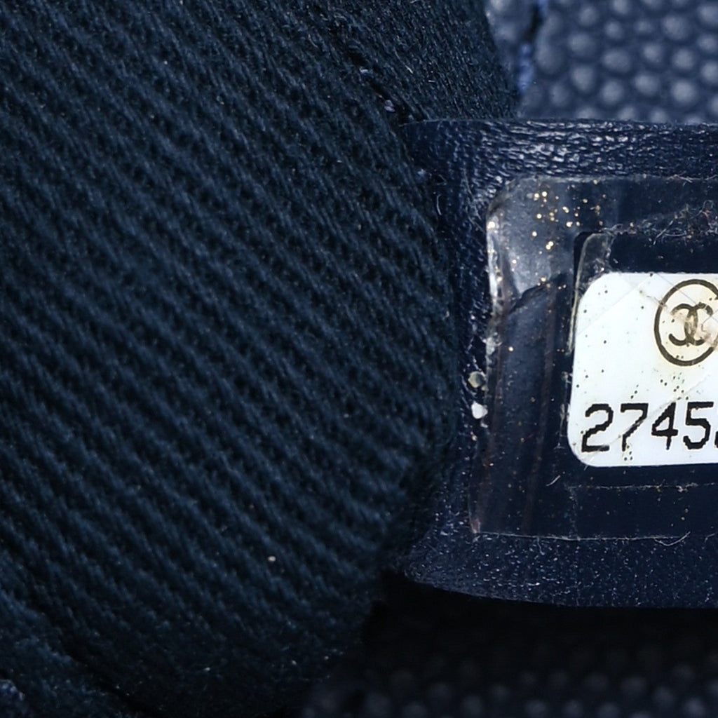 Caviar Quilted Small Business Affinity Flap Navy