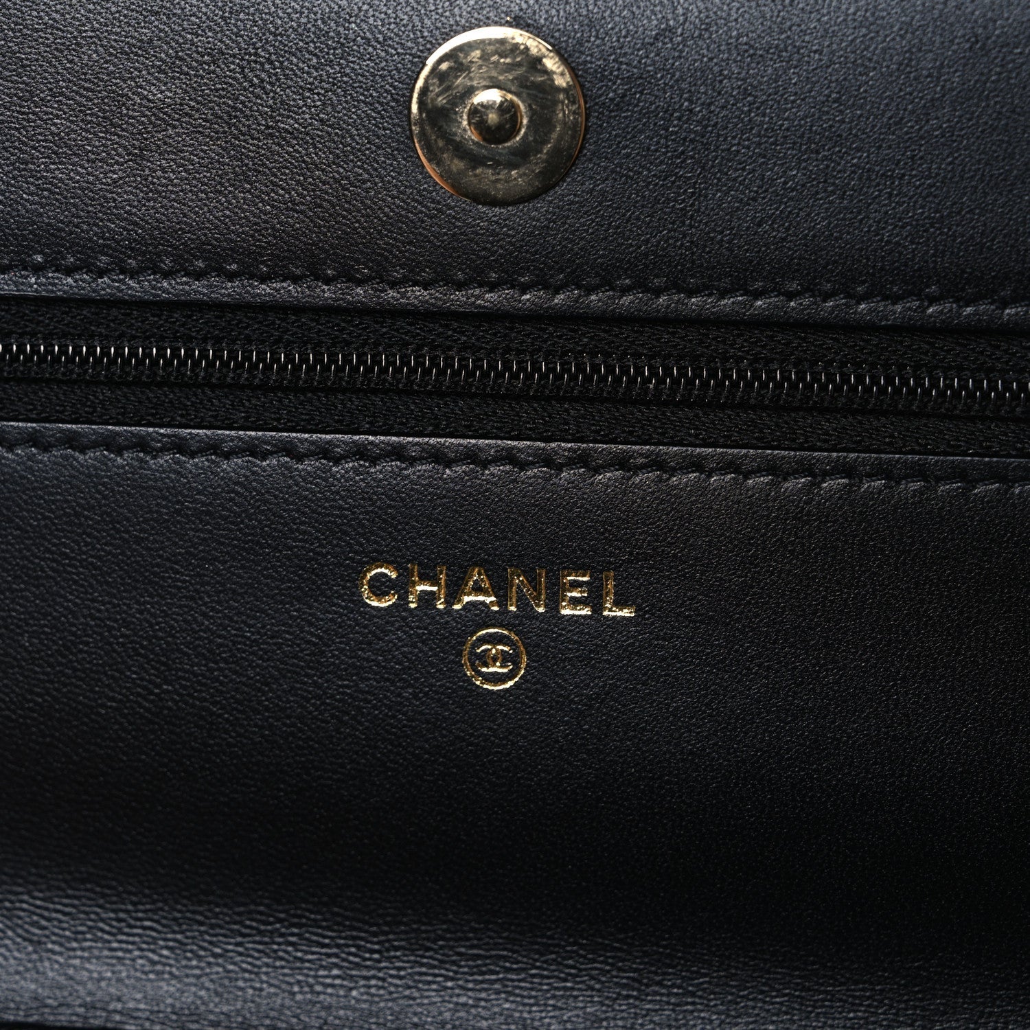 Lambskin Quilted Pearl CC Wallet on Chain WOC Black