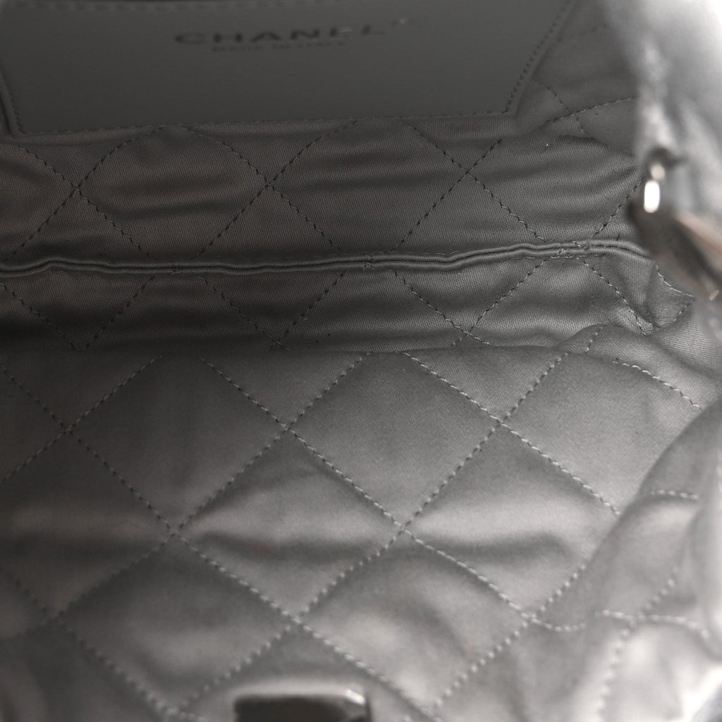 Metallic Lambskin Quilted Mini Chanel 22 Silvery