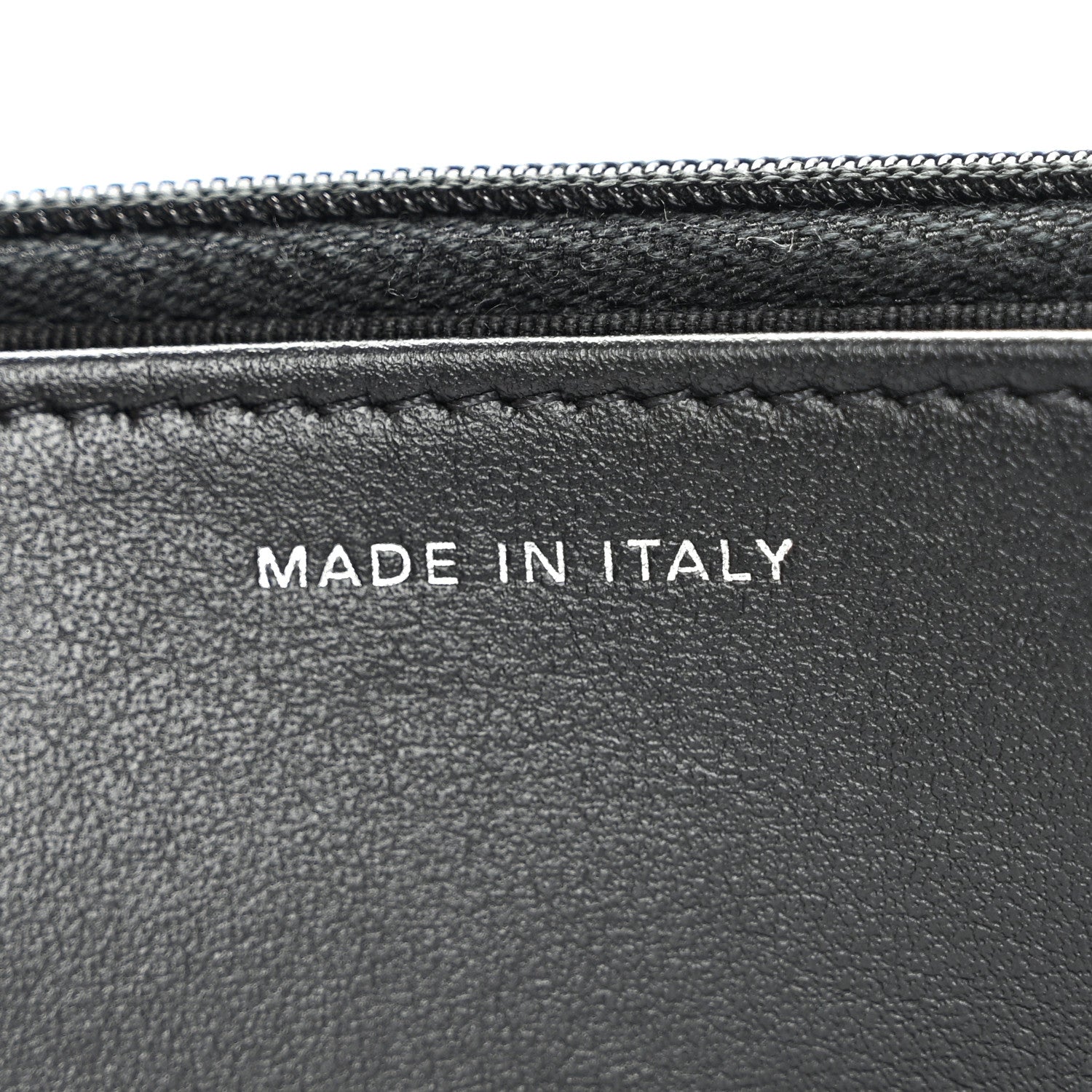 Patent Quilted Bi-Color Wallet On Chain WOC Red Black