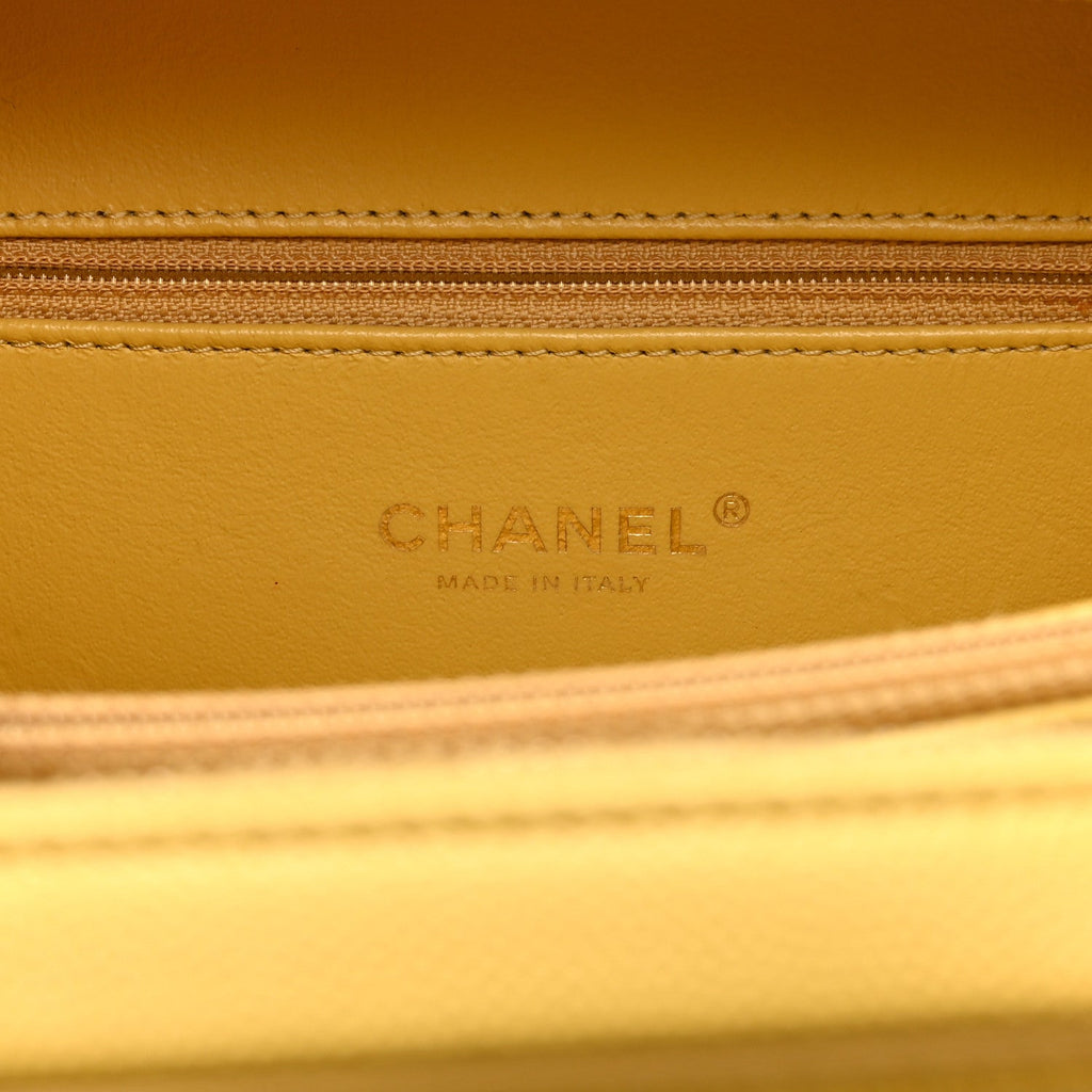 Caviar Quilted Medium CC Filigree Vanity Case Yellow