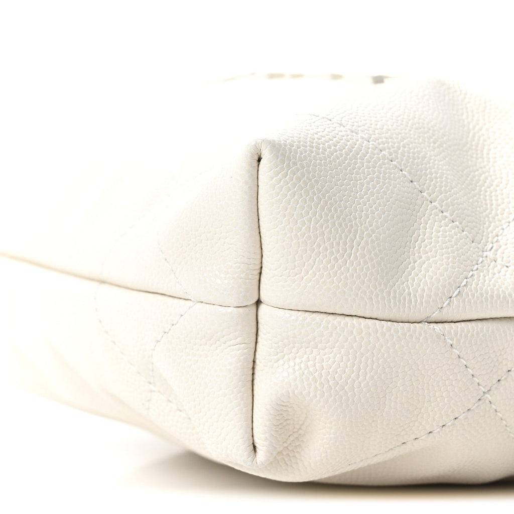 Shiny Caviar Quilted Monochrome Mini Chanel 22 White