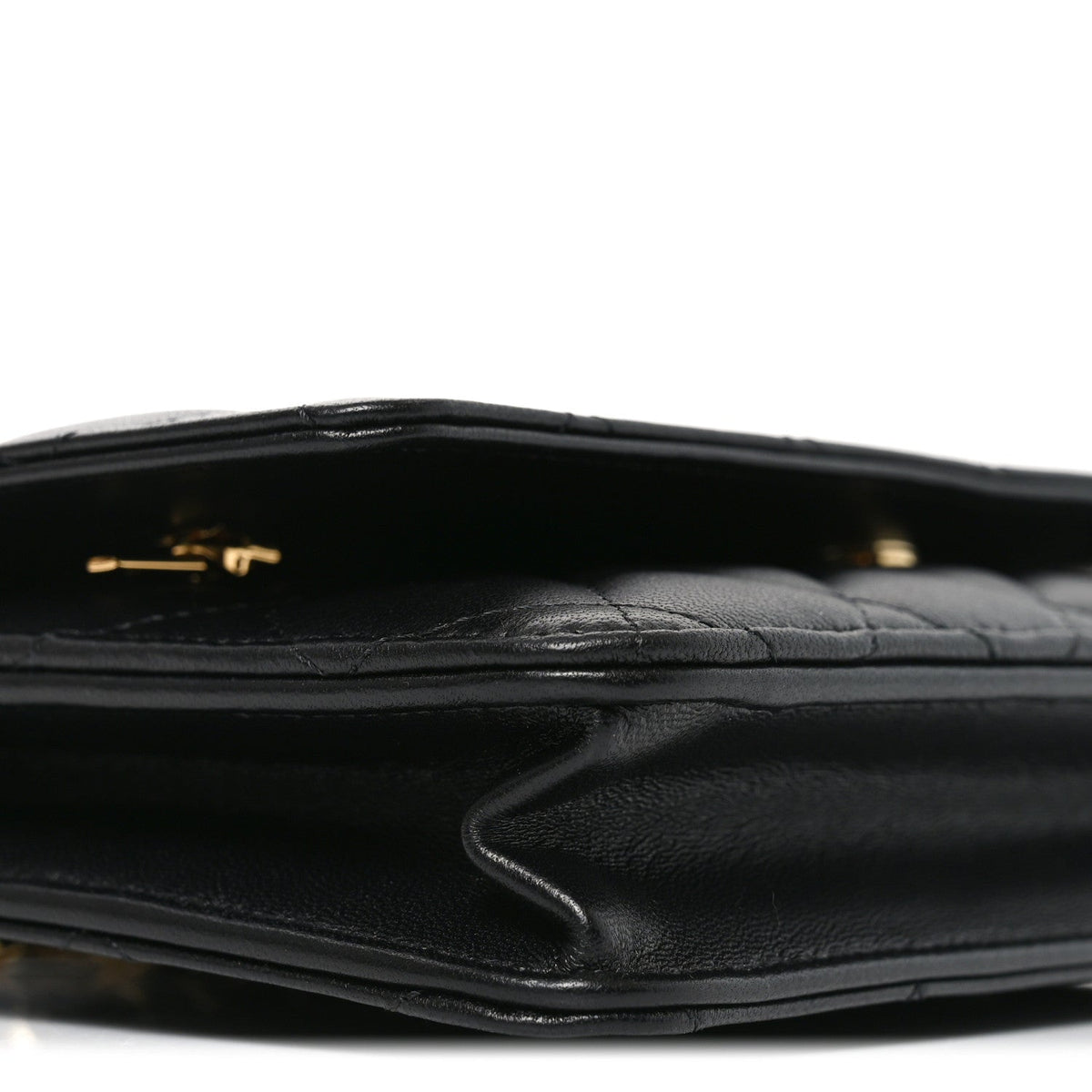 Lambskin Quilted Wallet On Chain WOC Black