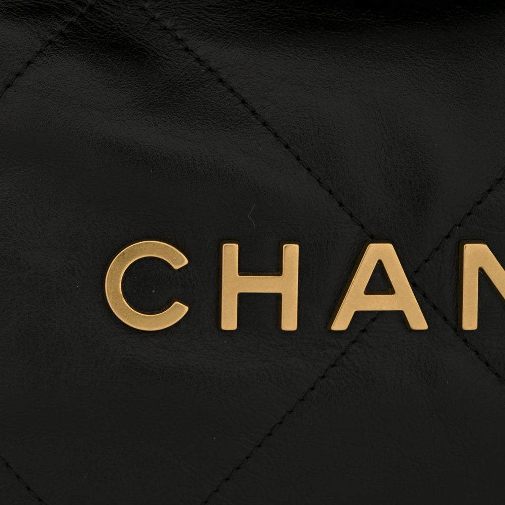 Shiny Calfskin Quilted Chanel 22 Black