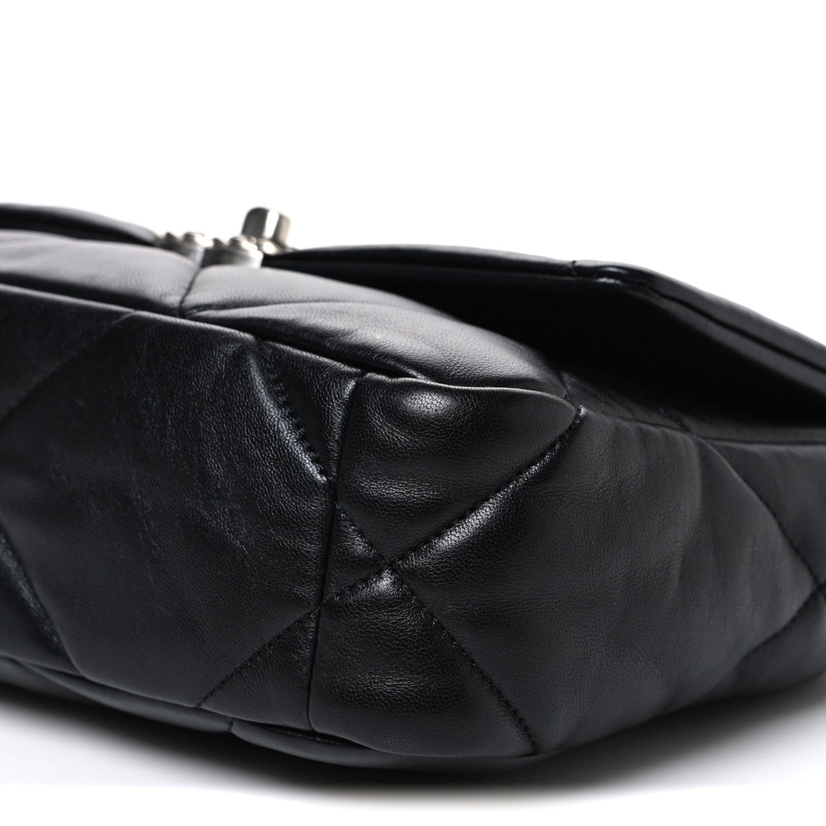 Lambskin Quilted Medium Chanel 19 Flap Black