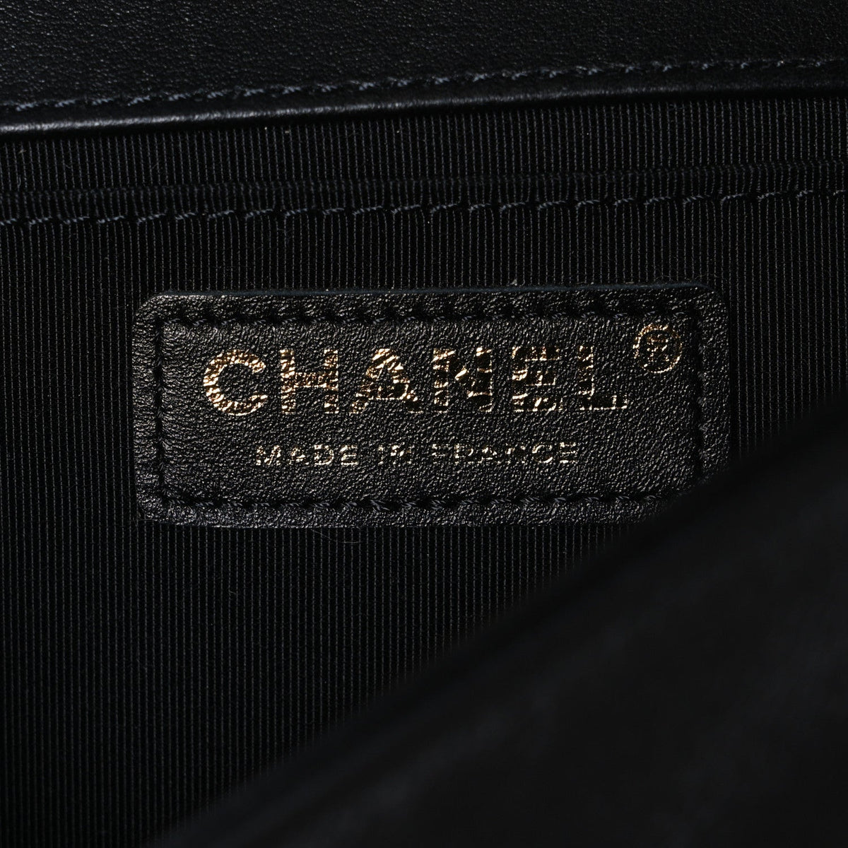 Calfskin Pearl Medium Chanel Pearls Boy Flap Black