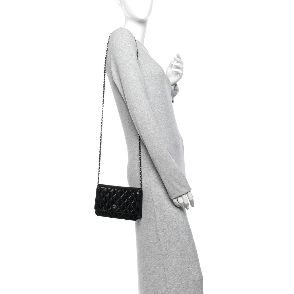 Patent Quilted Wallet On Chain WOC Black