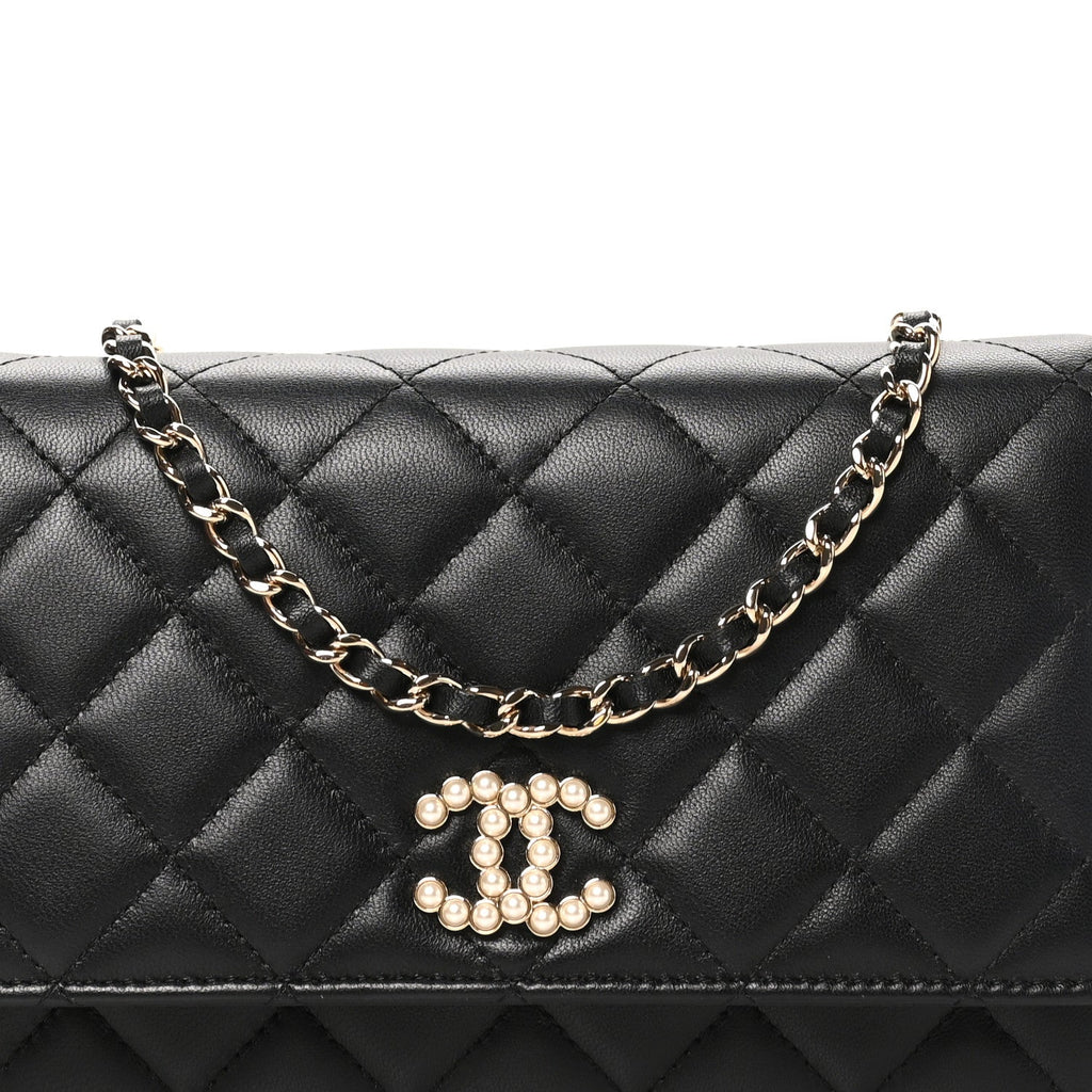 Lambskin Quilted Pearl CC Wallet on Chain WOC Black