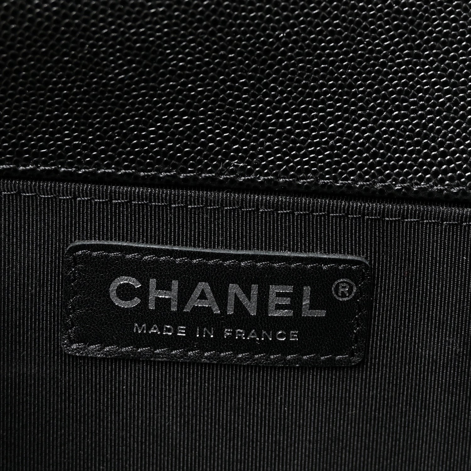 Caviar Quilted Medium Boy Flap Black
