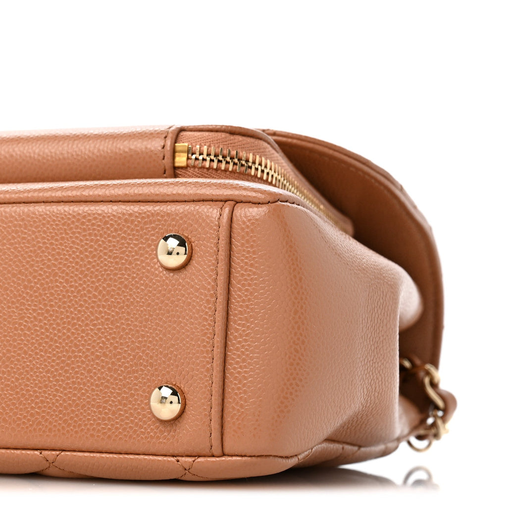 Caviar Quilted Medium Business Affinity Flap Brown