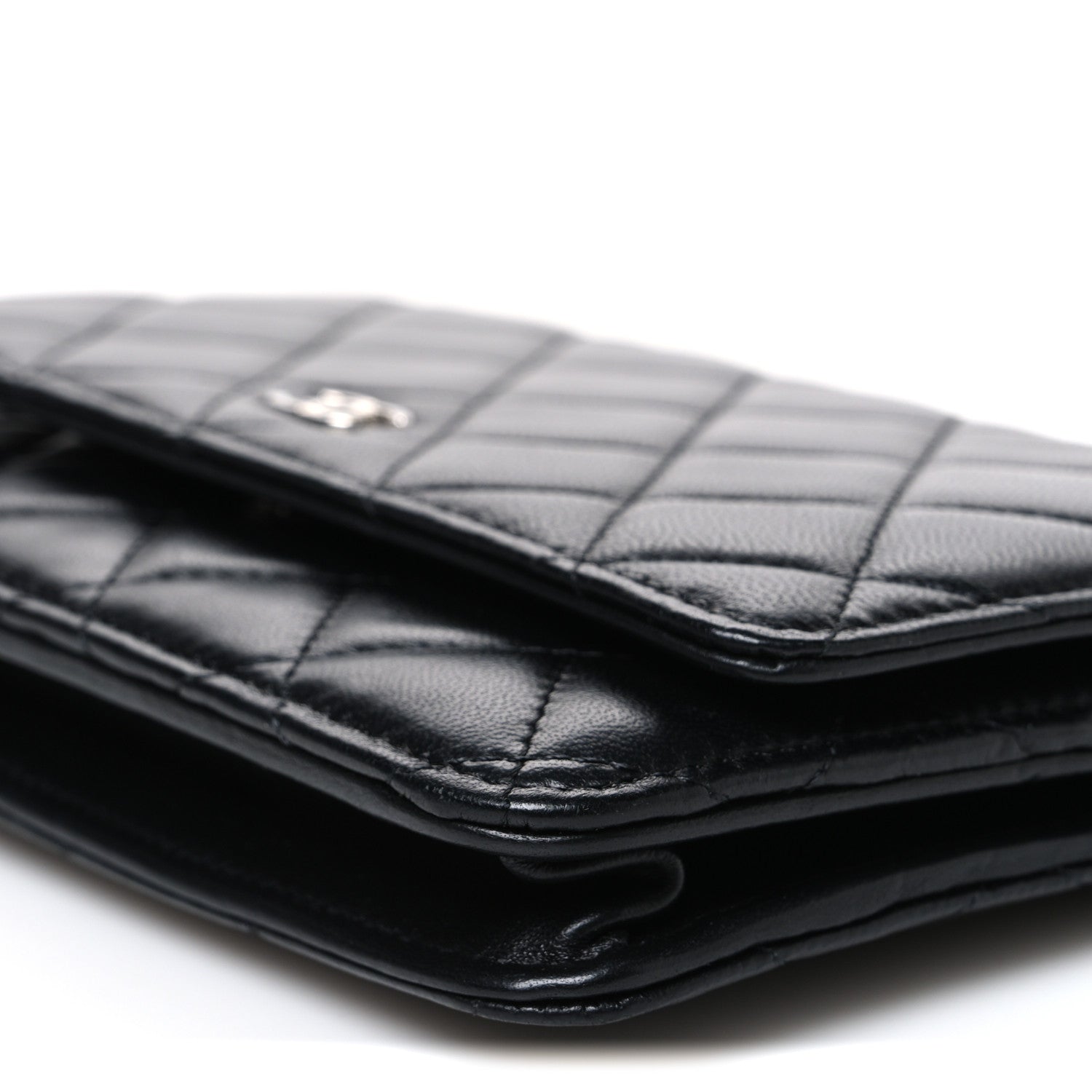 Lambskin Quilted Wallet On Chain WOC Black