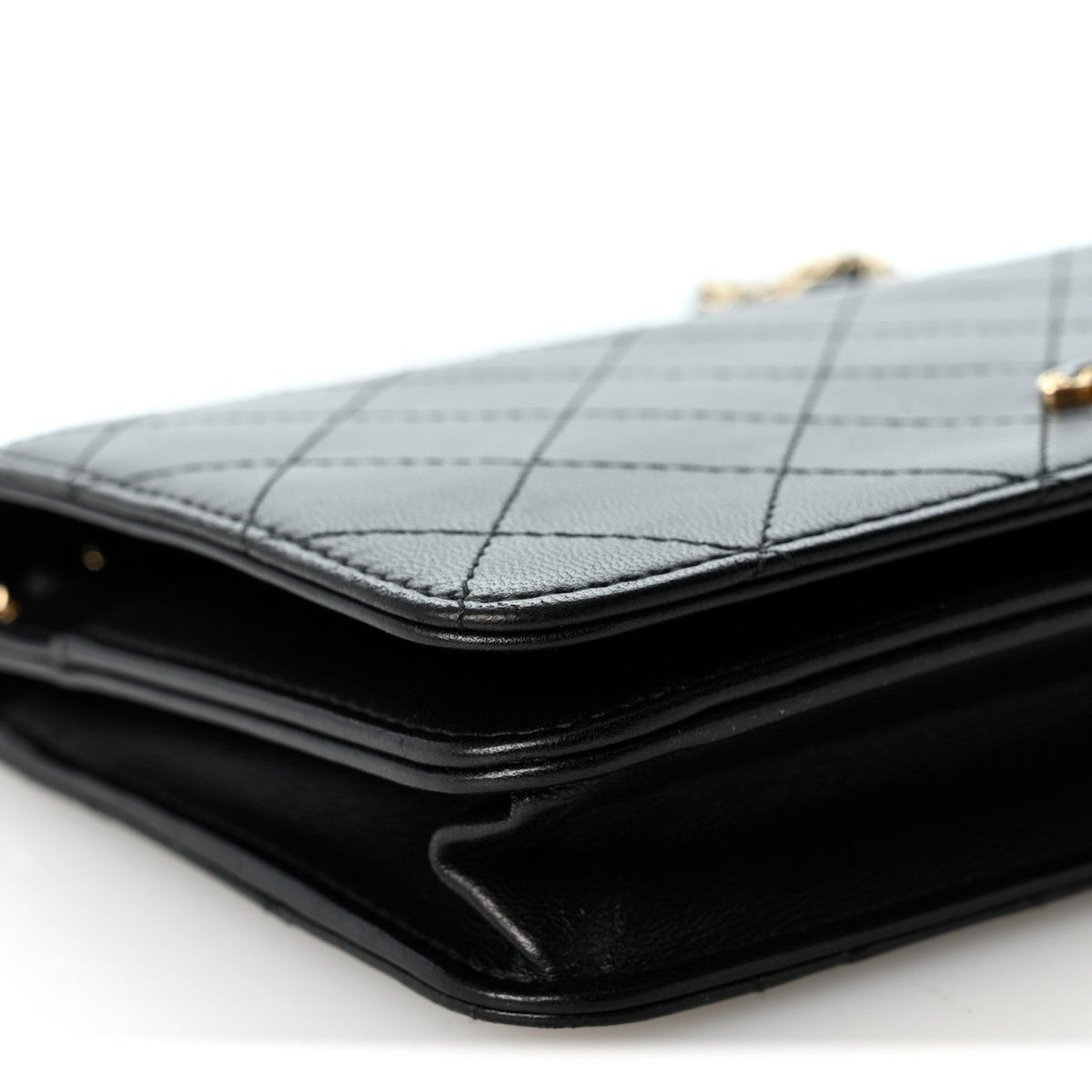 Lambskin Quilted Enamel CC Wallet on Chain WOC Black
