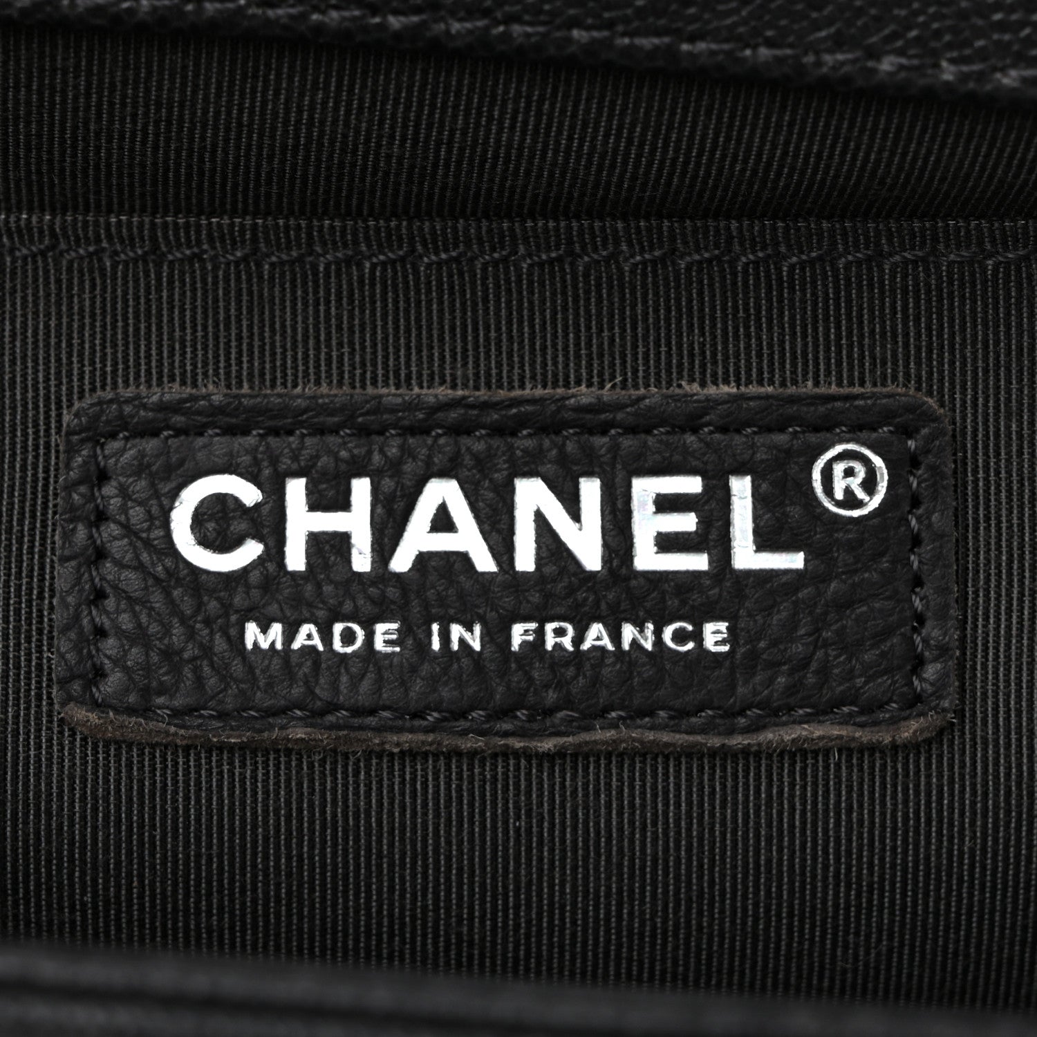 Caviar Quilted Medium Boy Flap Dark Grey