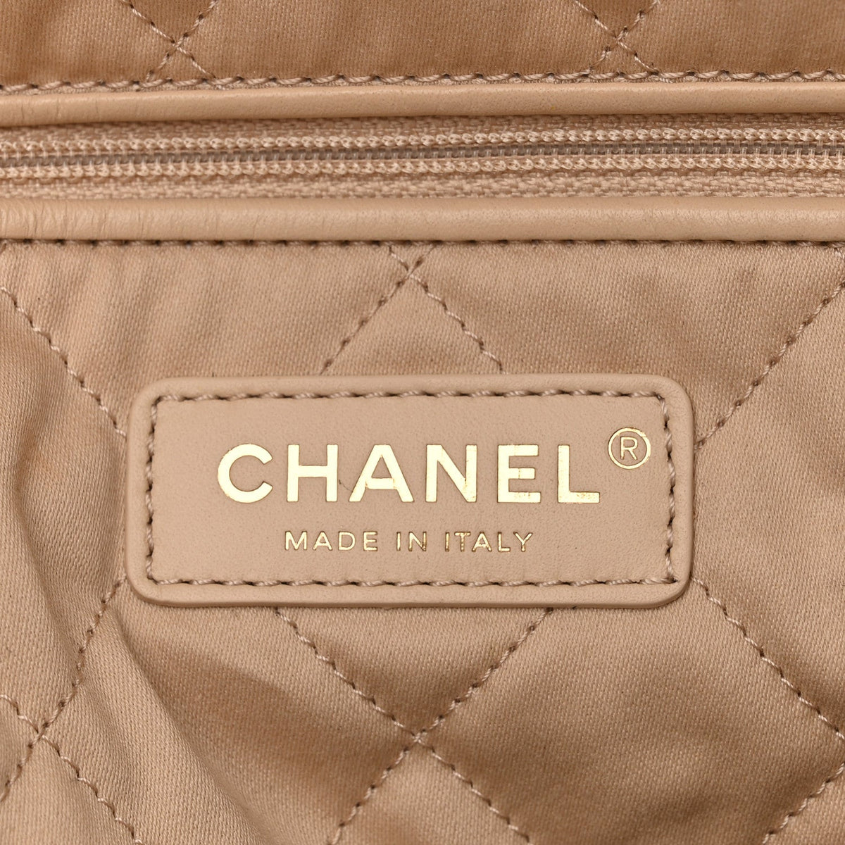 Calfskin Quilted Chanel 22 White