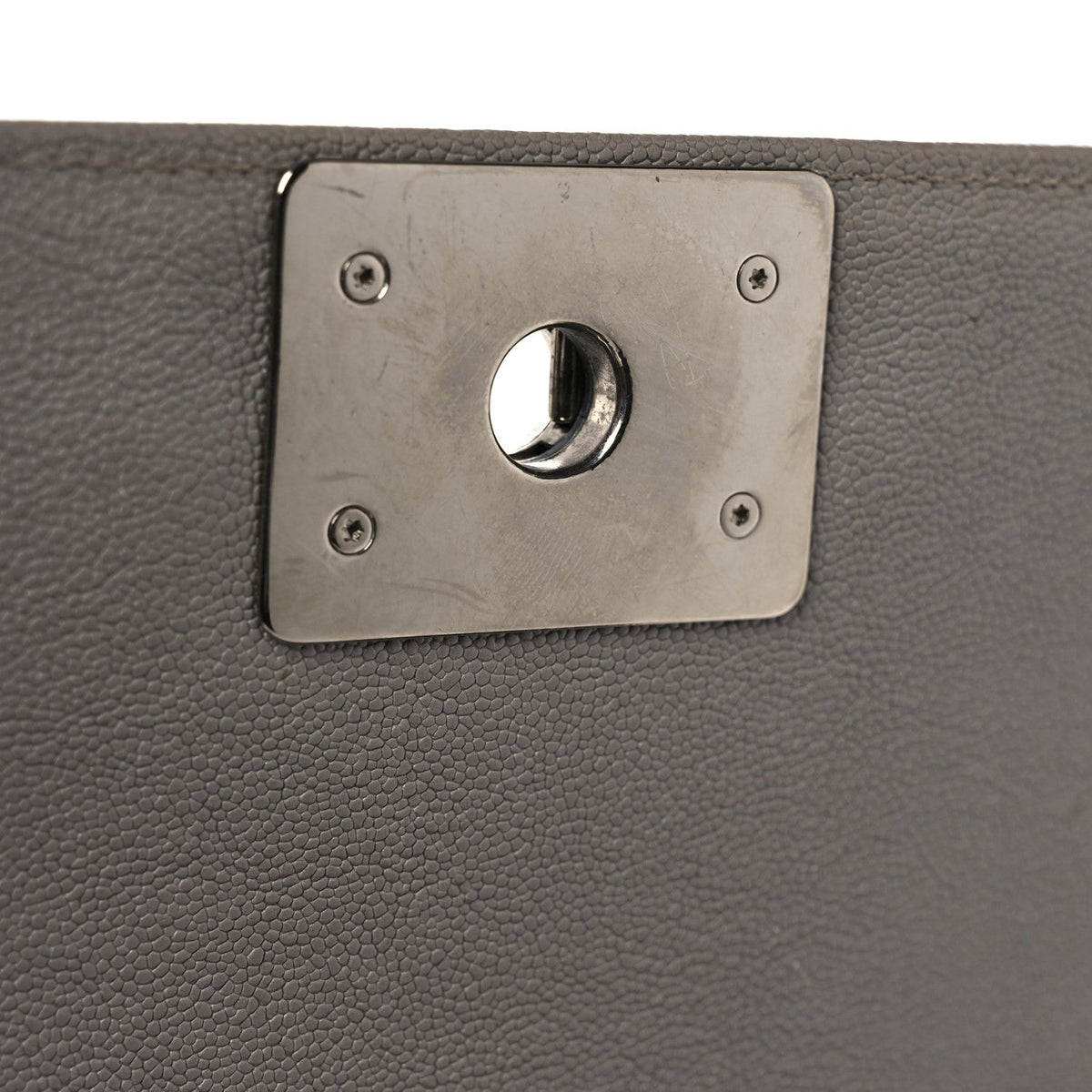 Caviar Quilted Medium Boy Flap Light Grey