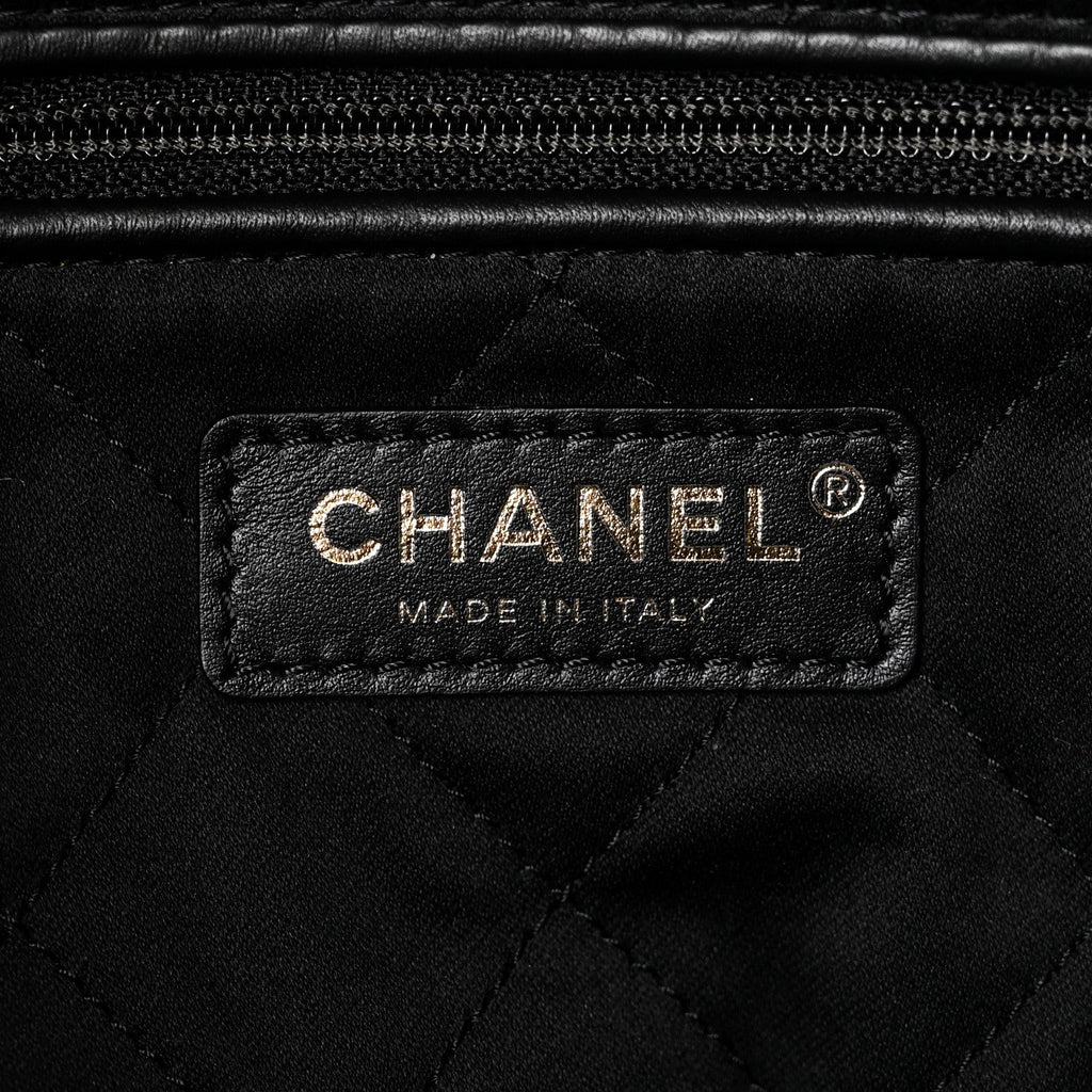 Shiny Calfskin Quilted Small Chanel 22 Black