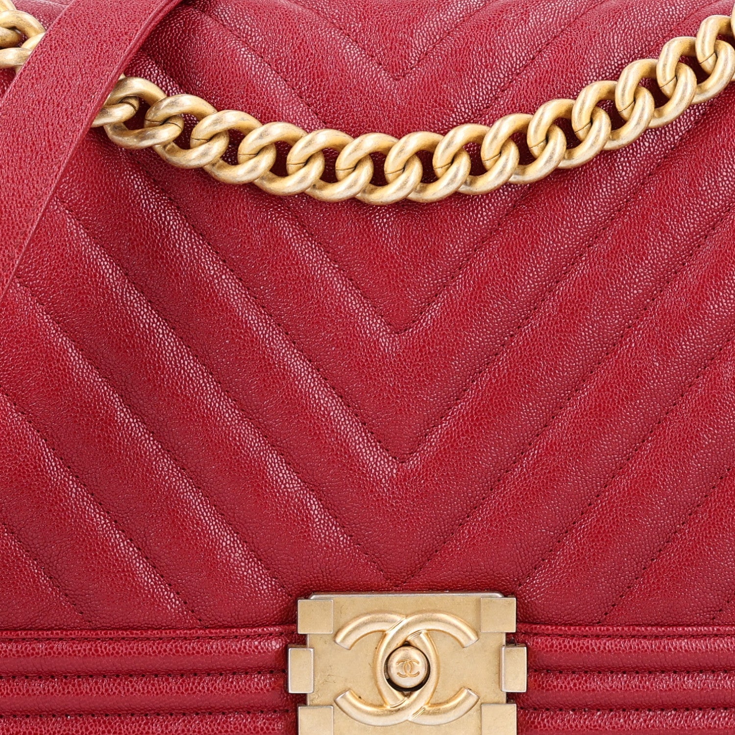 Caviar Chevron Quilted Medium Boy Flap Red