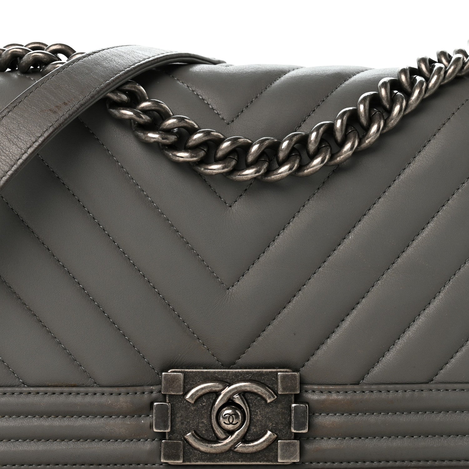 Lambskin Chevron Quilted Medium Boy Flap Grey