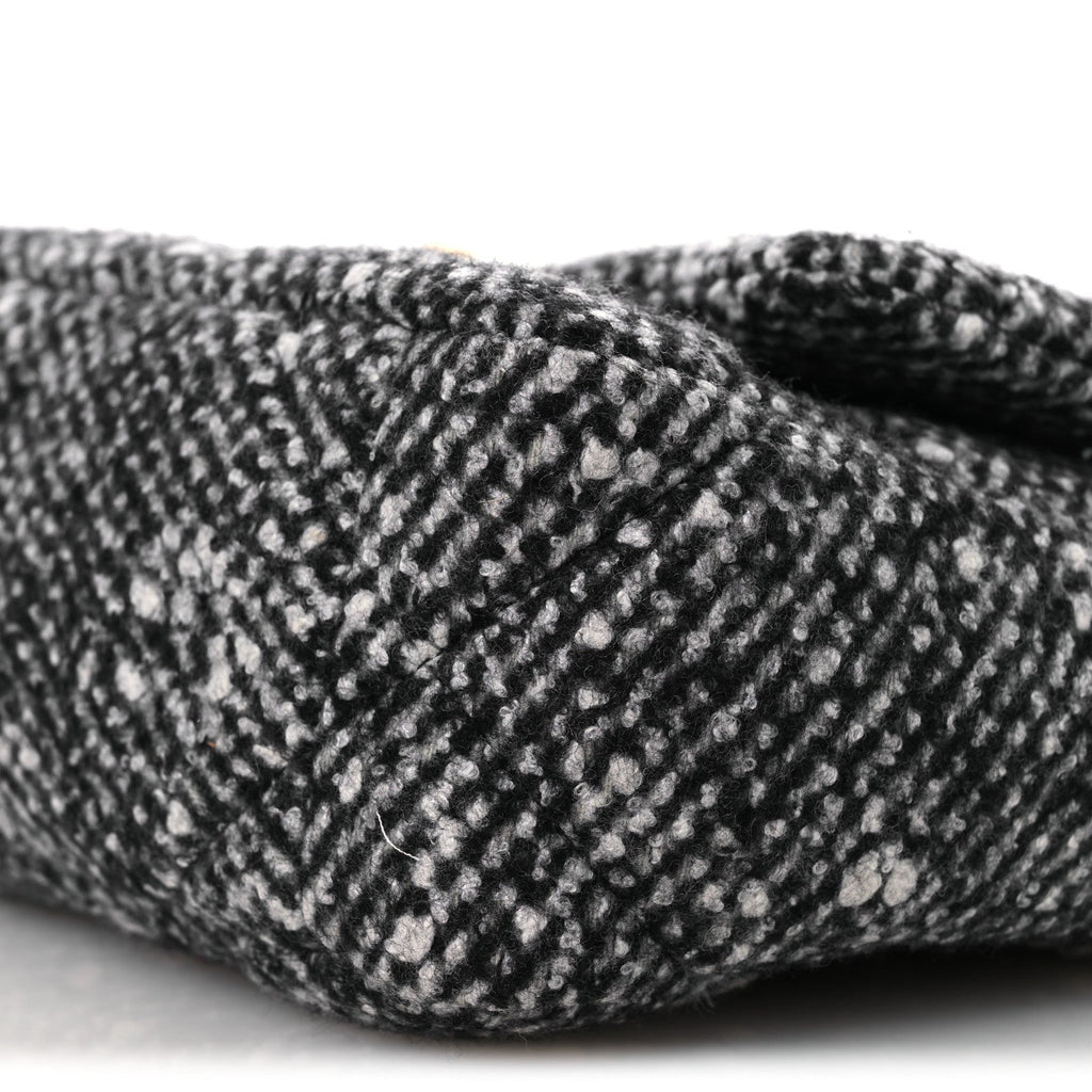 Tweed Quilted Medium Chanel 19 Flap Black White