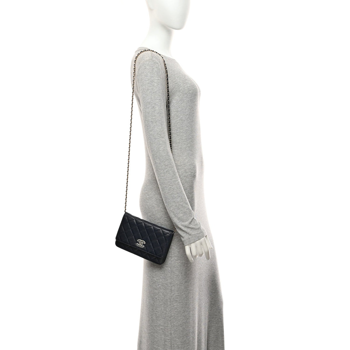 Caviar Quilted Crystal CC Wallet On Chain WOC Navy