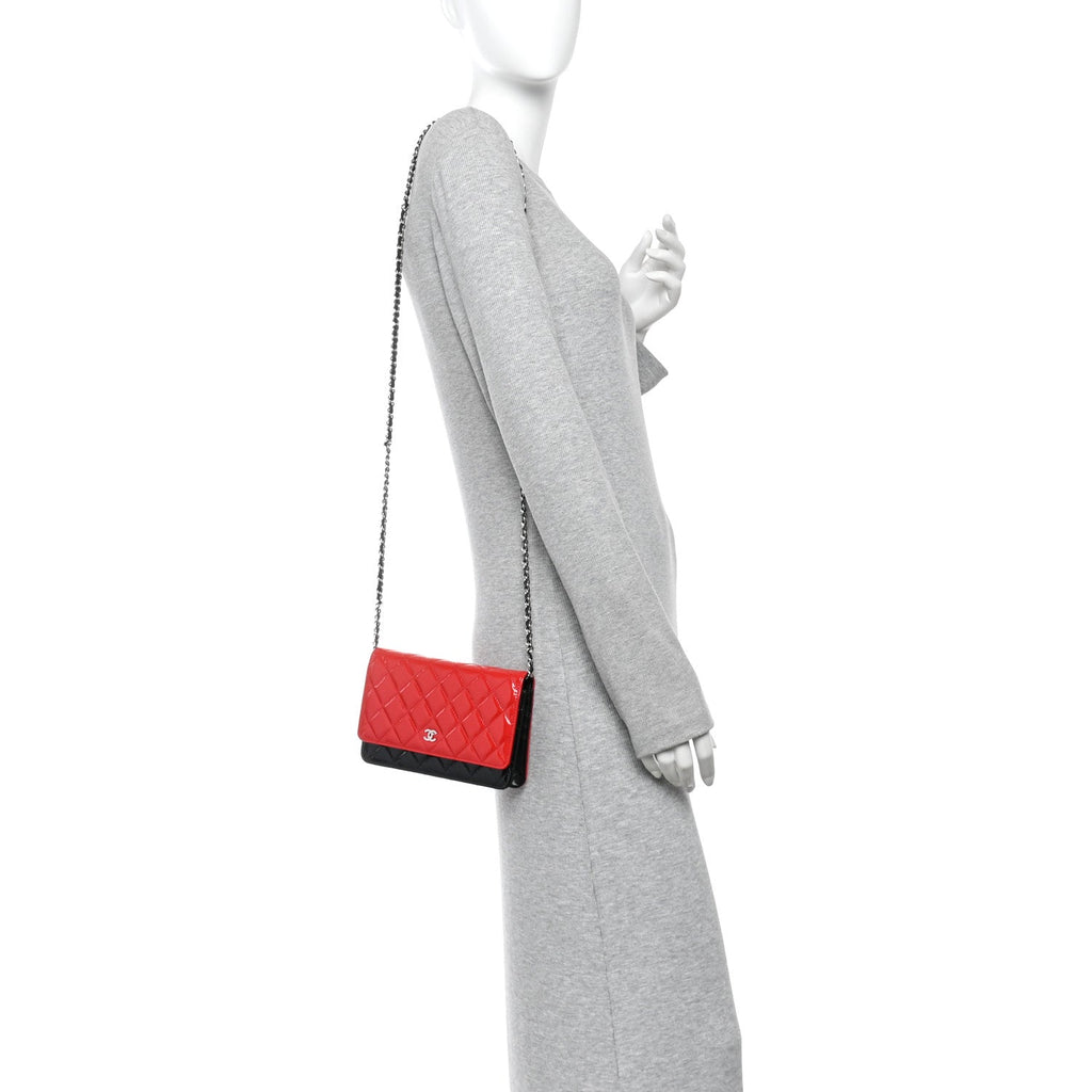 Patent Quilted Bi-Color Wallet On Chain WOC Red Black
