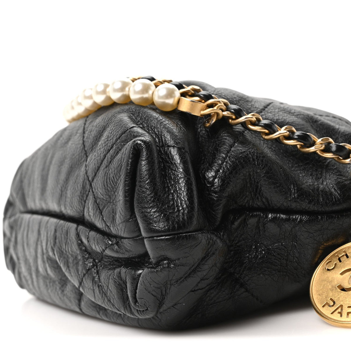 Shiny Crumpled Calfskin Quilted Pearl Mini Chanel 22 Black