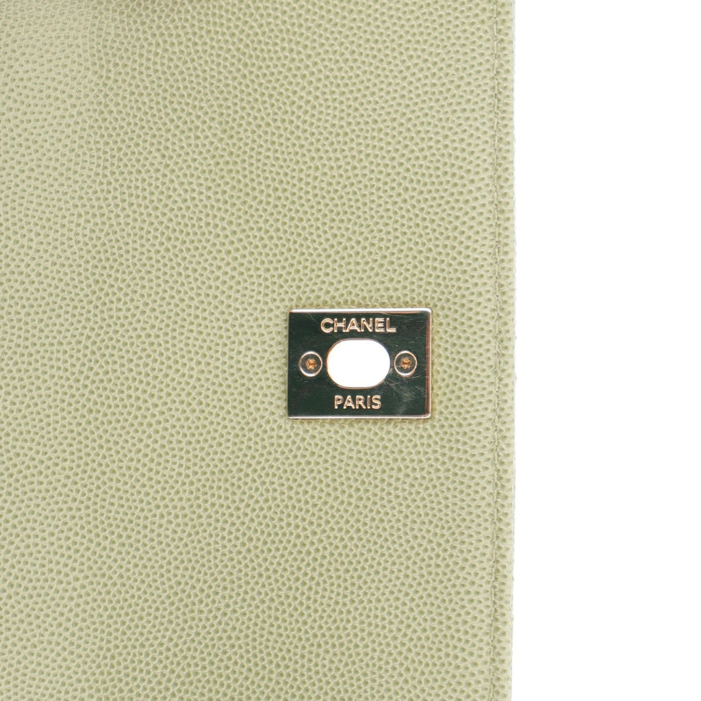 Caviar Quilted Small Business Affinity Flap Green