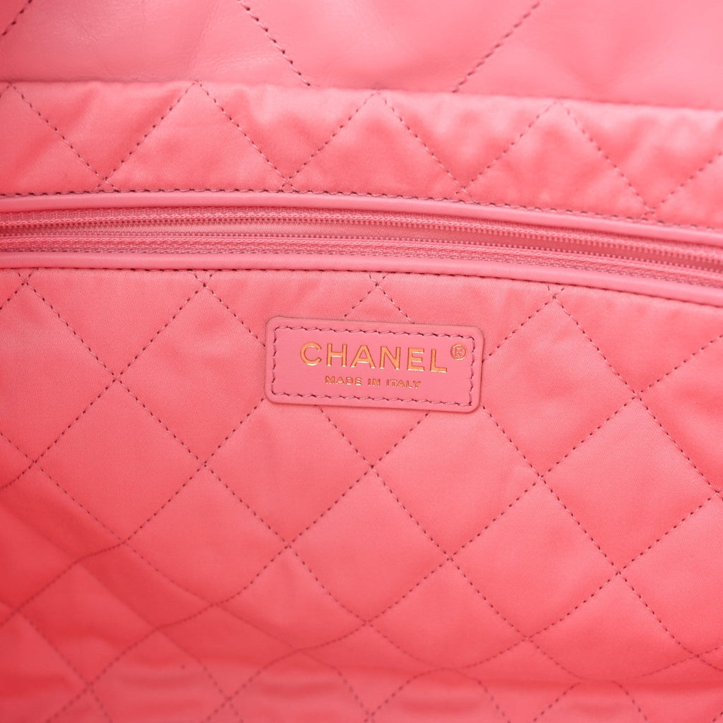 Shiny Calfskin Quilted Small Chanel 22 Dark Pink