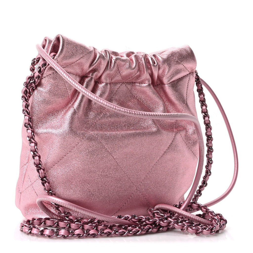 Metallic Lambskin Lacquered Monochrome Quilted Mini Chanel 22 Pink