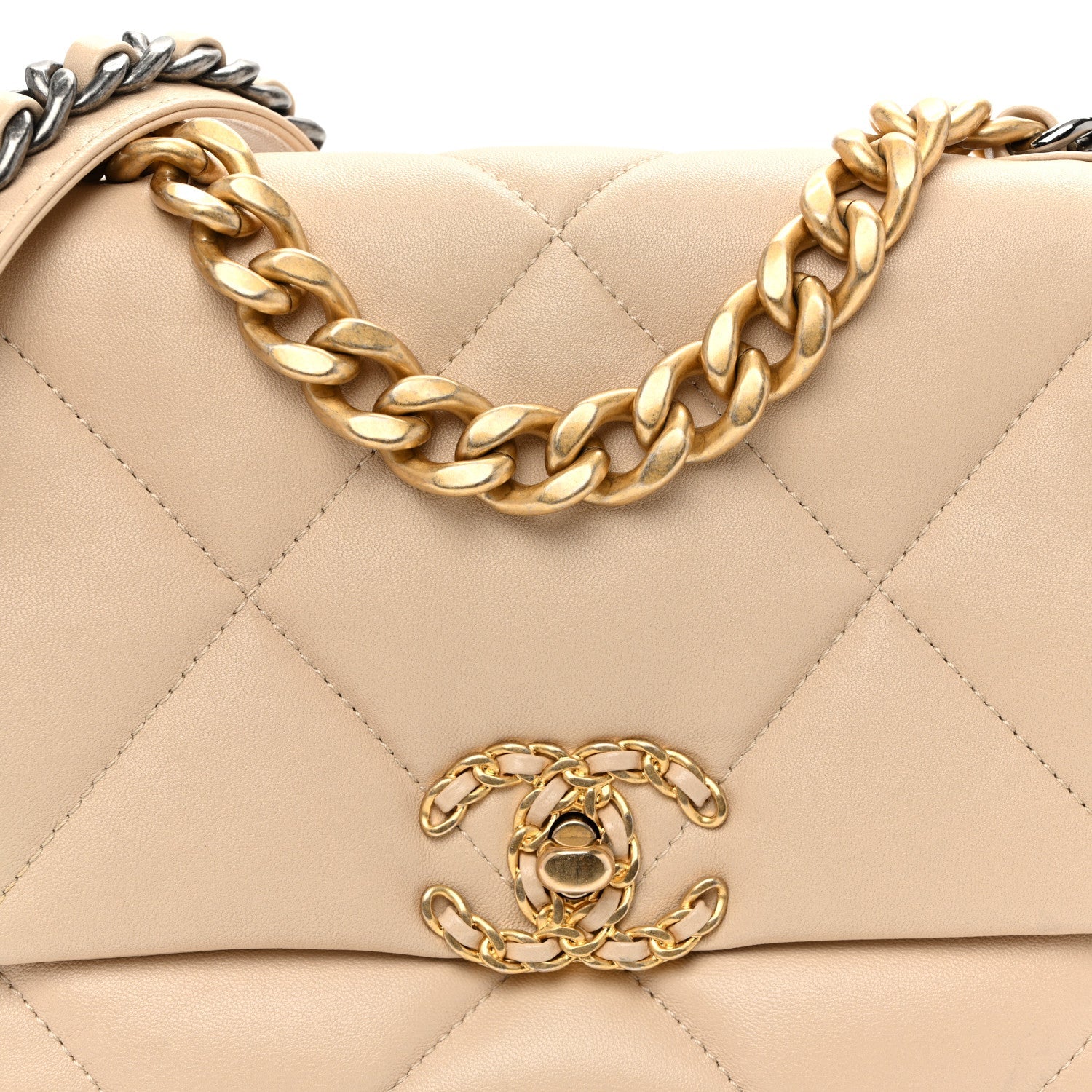 Lambskin Quilted Medium Chanel 19 Flap Beige