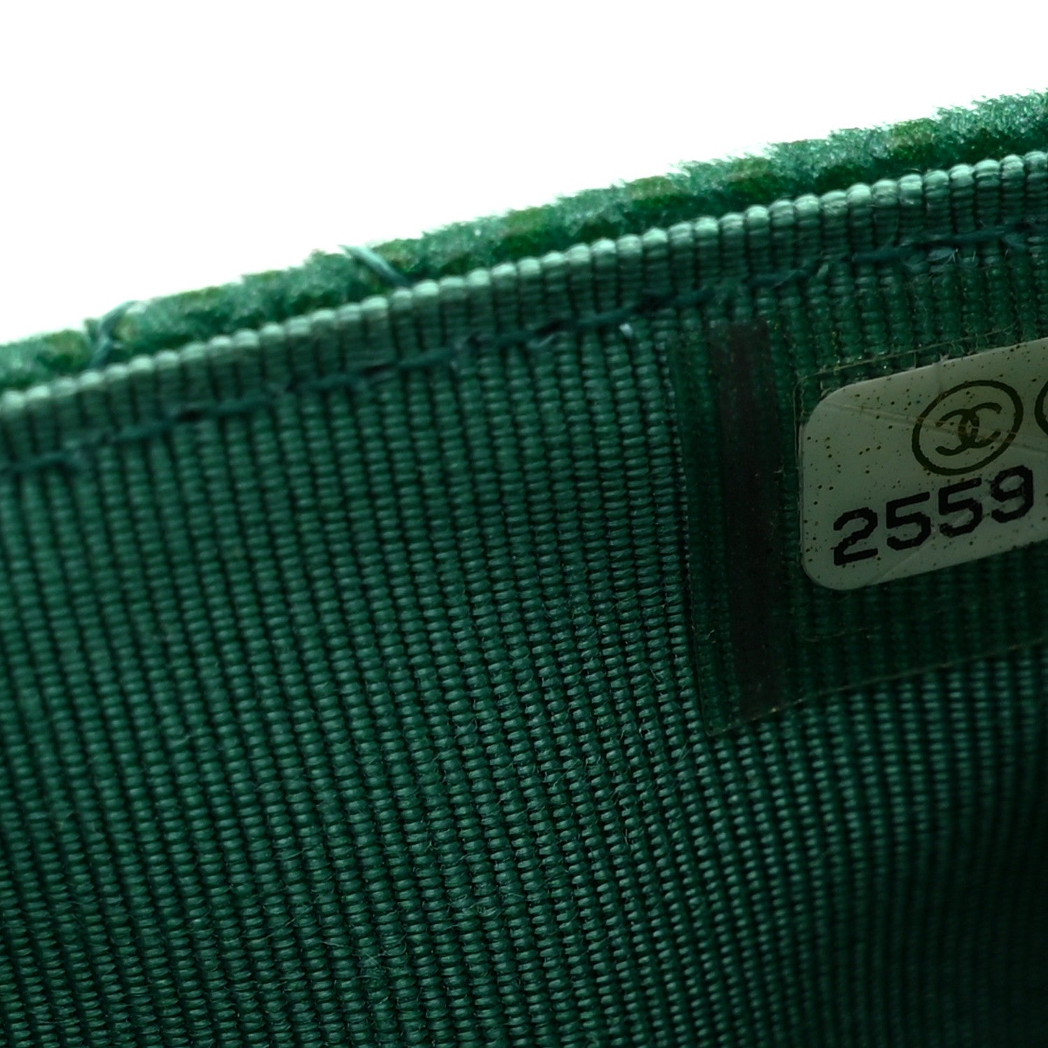 Metallic Caviar Quilted Wallet On Chain WOC Green