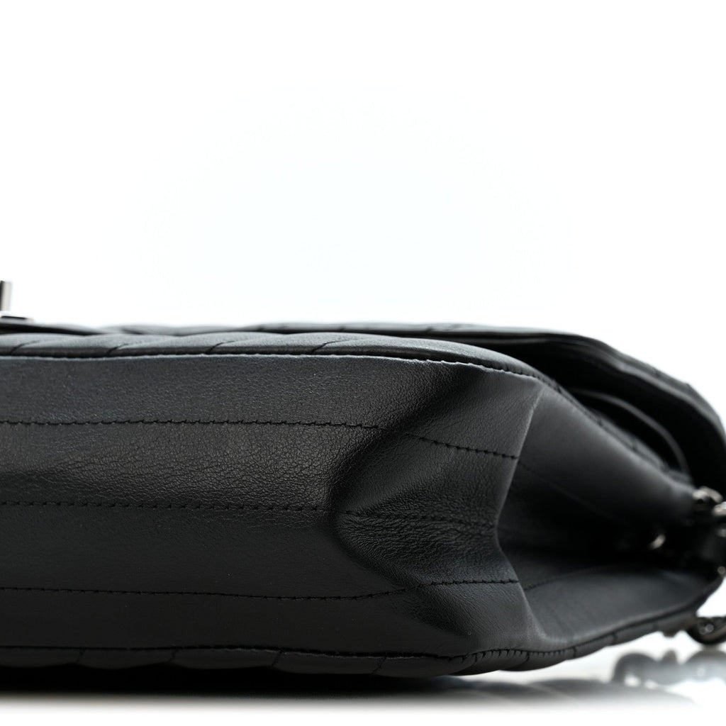 Lambskin Chevron Quilted Medium Double Flap Black