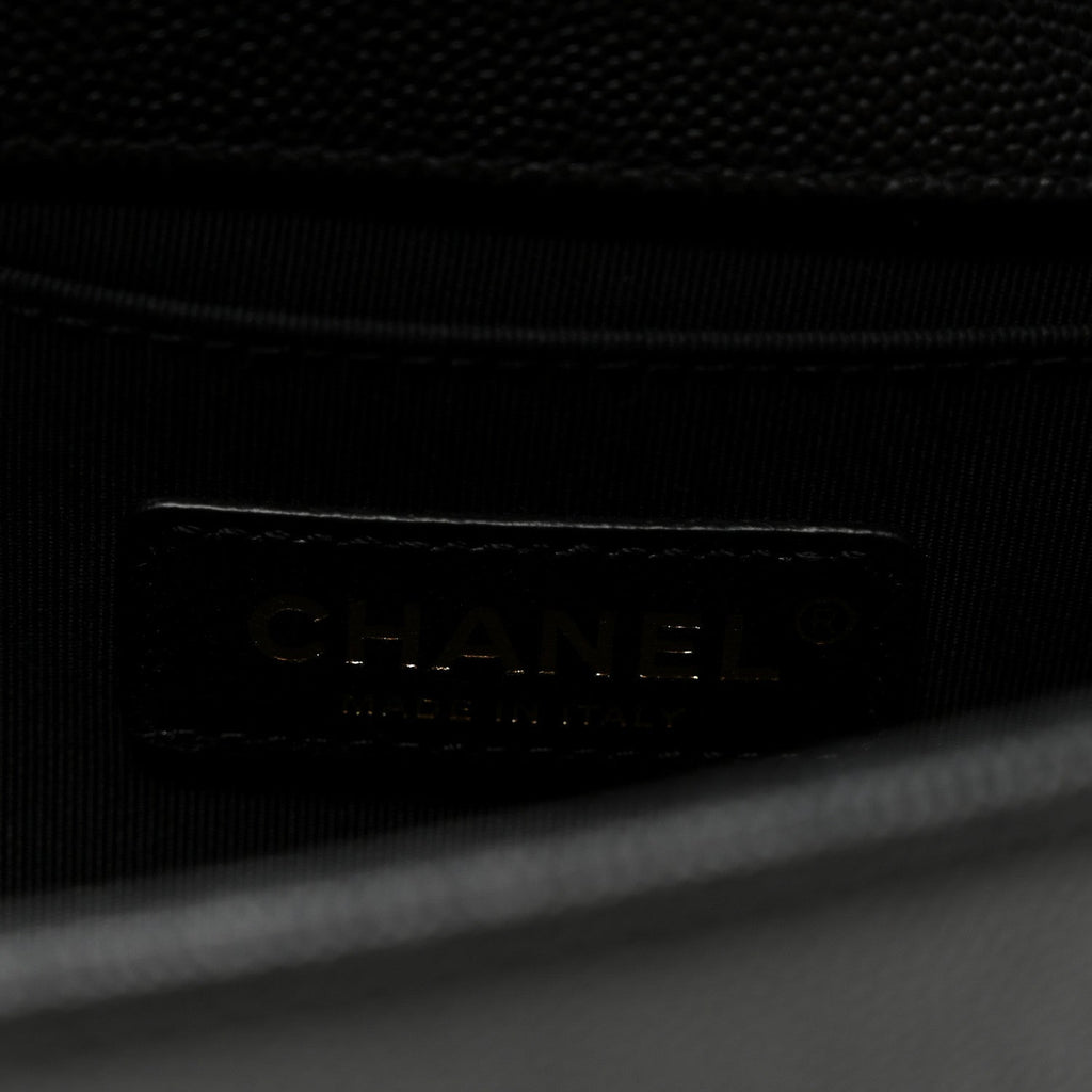Caviar Quilted Medium Boy Flap Black