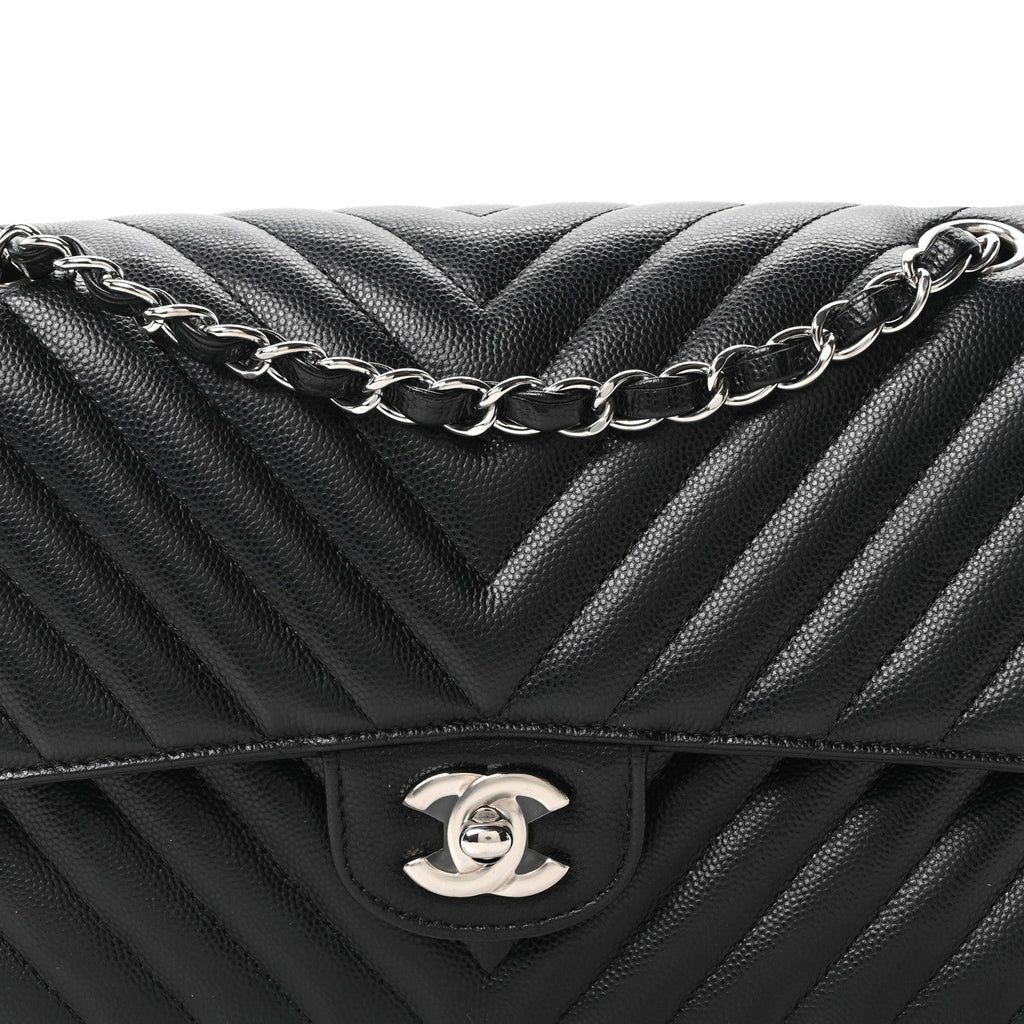Caviar Chevron Quilted Medium Double Flap Black