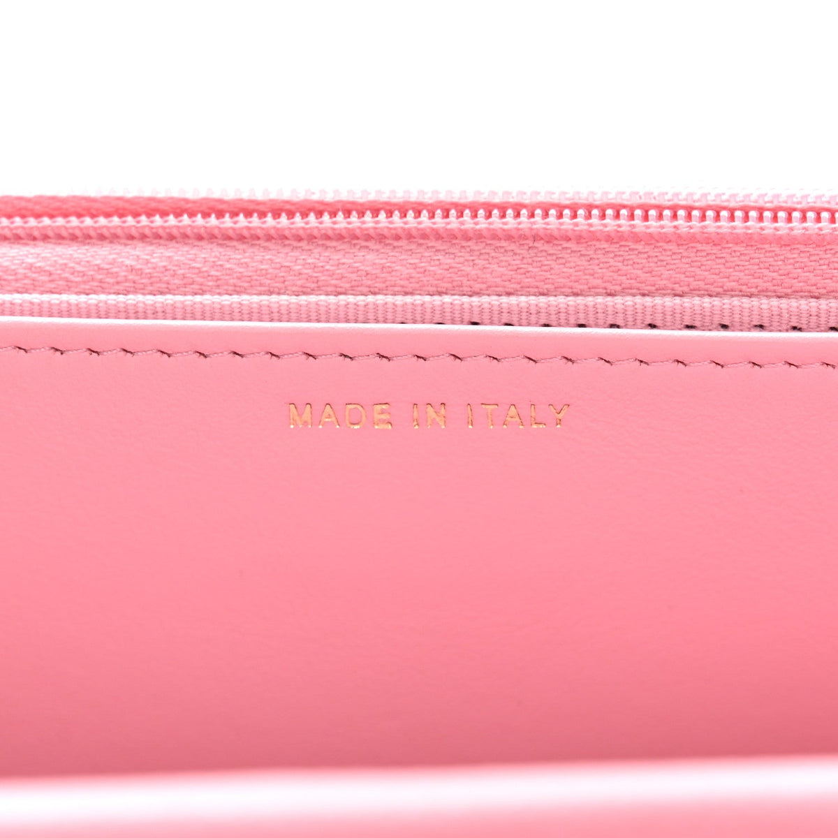Caviar Quilted Multi Chain Wallet On Chain WOC Light Pink