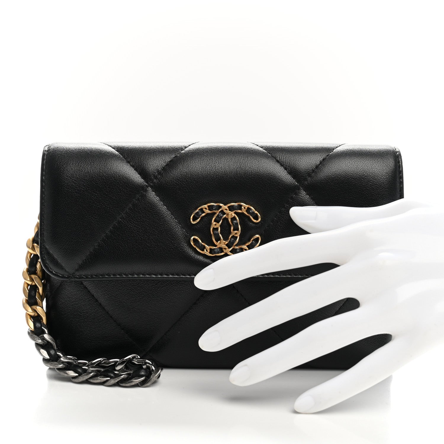 Lambskin Quilted Chanel 19 Flap Clutch Black