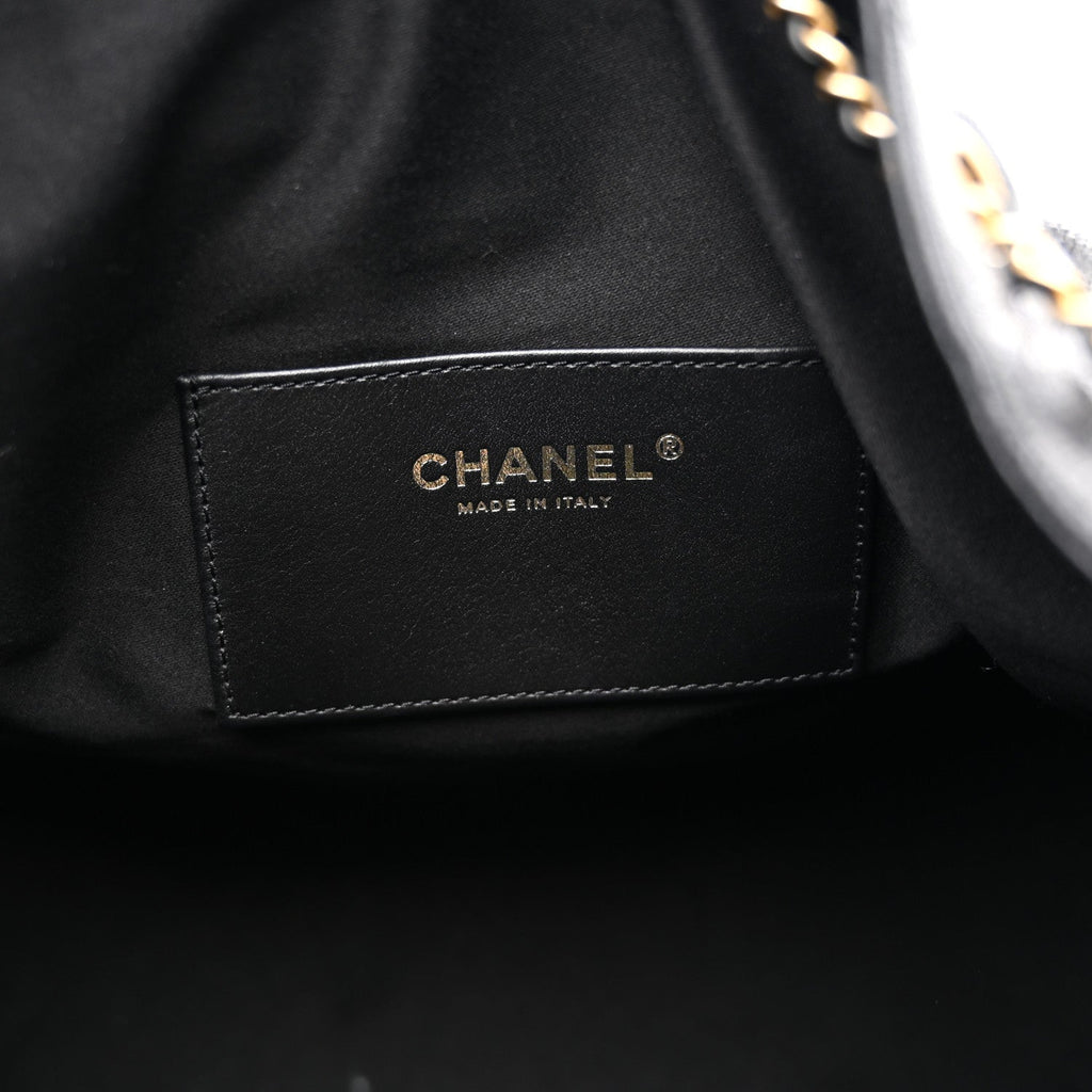 Caviar Quilted Medium Chanel 25 Handbag Black