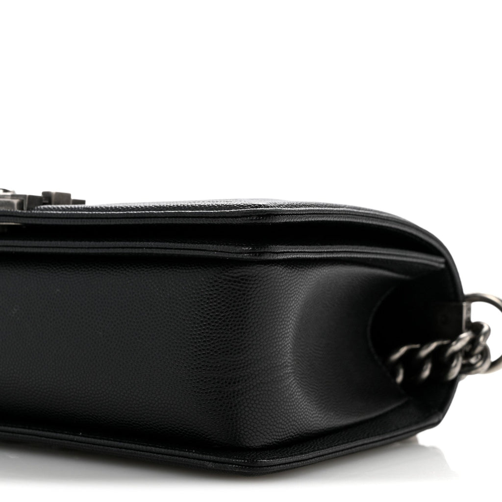 Caviar Quilted Medium Boy Flap Black