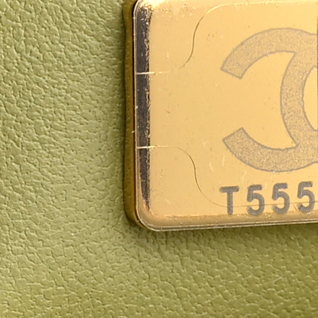 Calfskin Lizard Embossed Wallet On Chain WOC Green