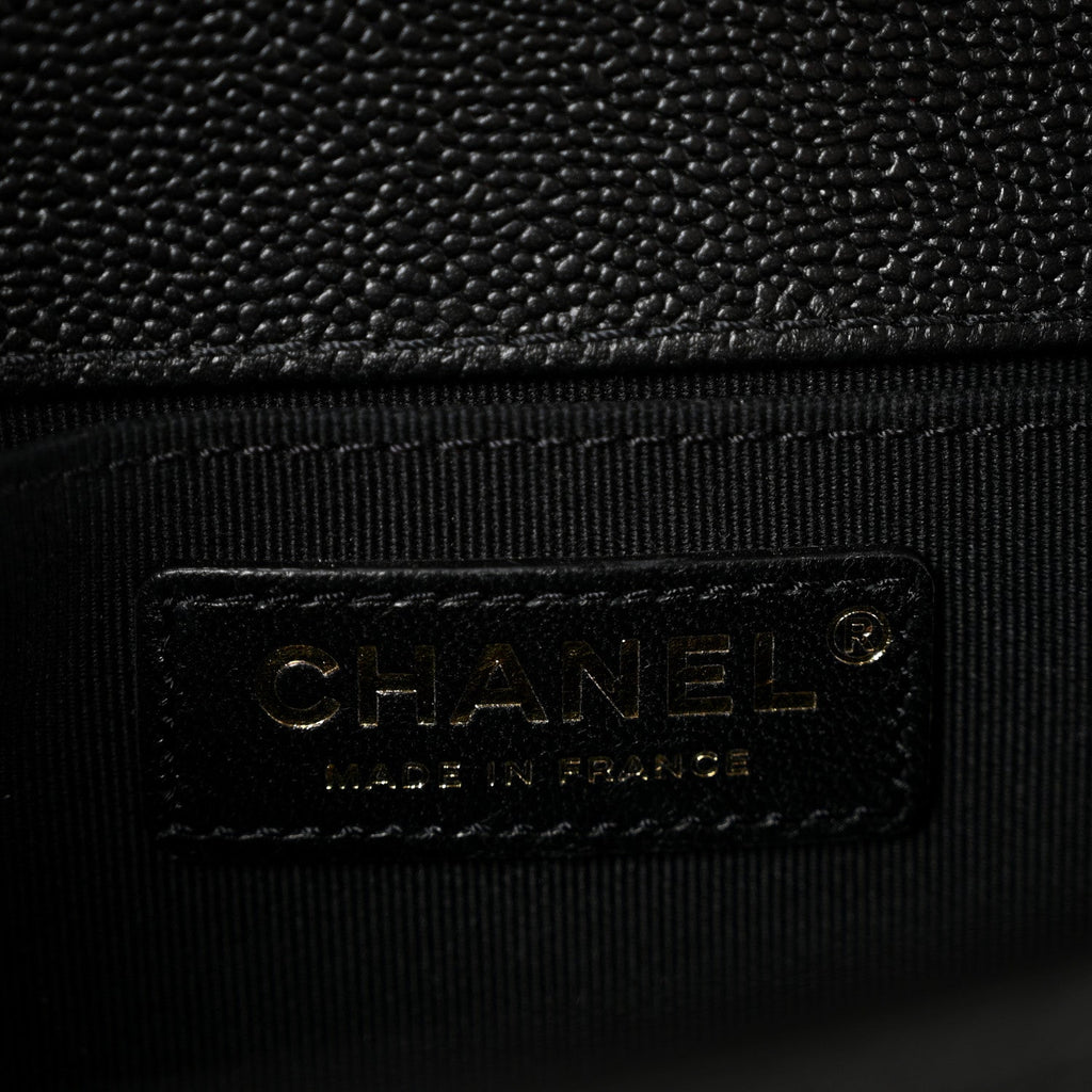 Caviar Quilted Medium Chain Around Boy Flap Black