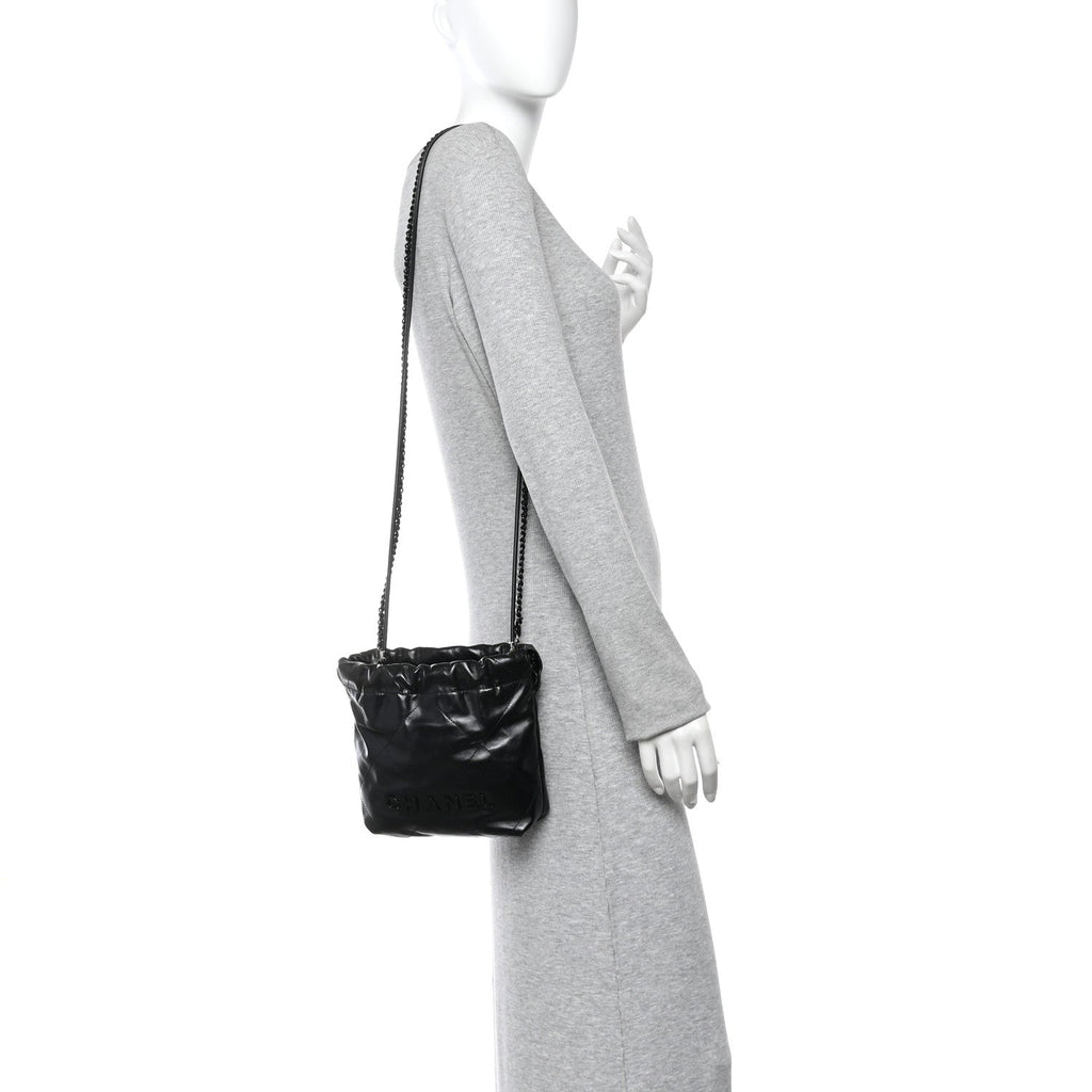 Shiny Calfskin Quilted Mini Chanel 22 So Black