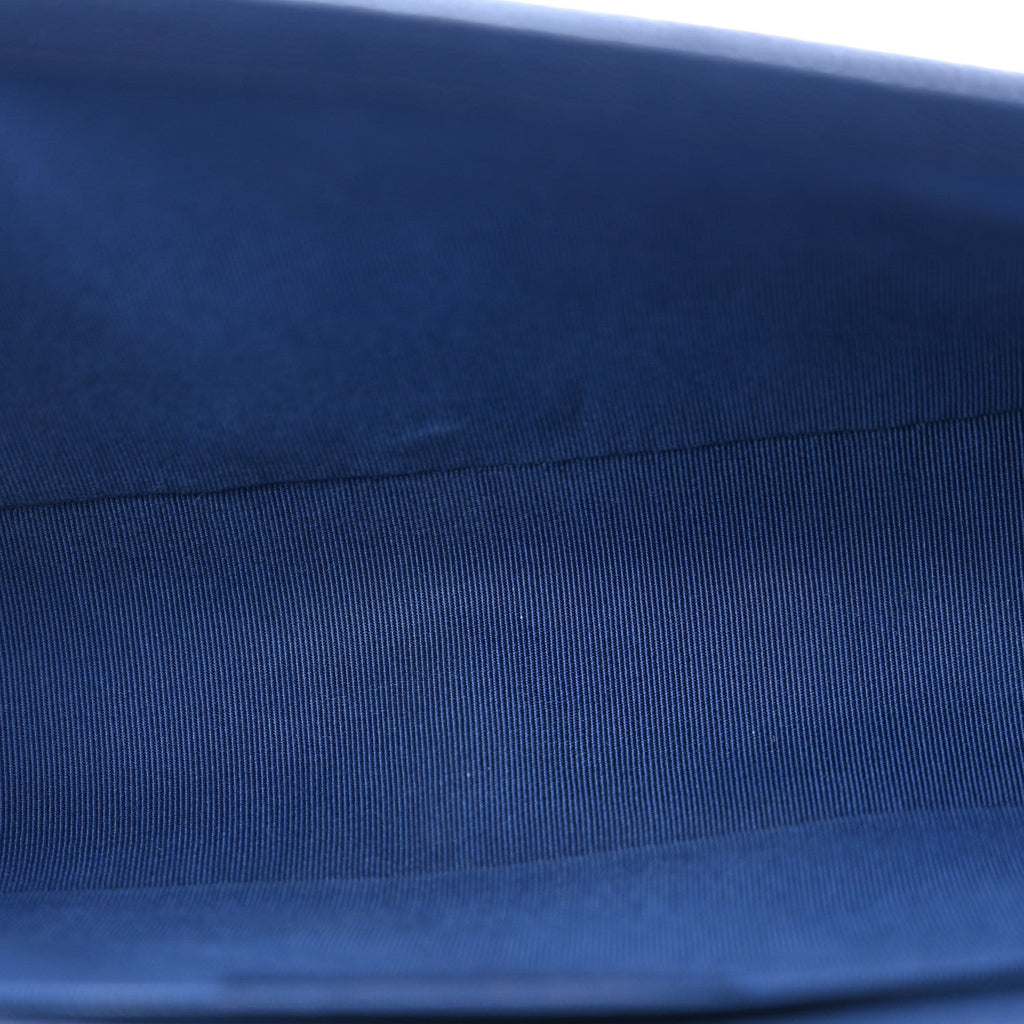 Caviar Quilted Medium Boy Flap Dark Blue