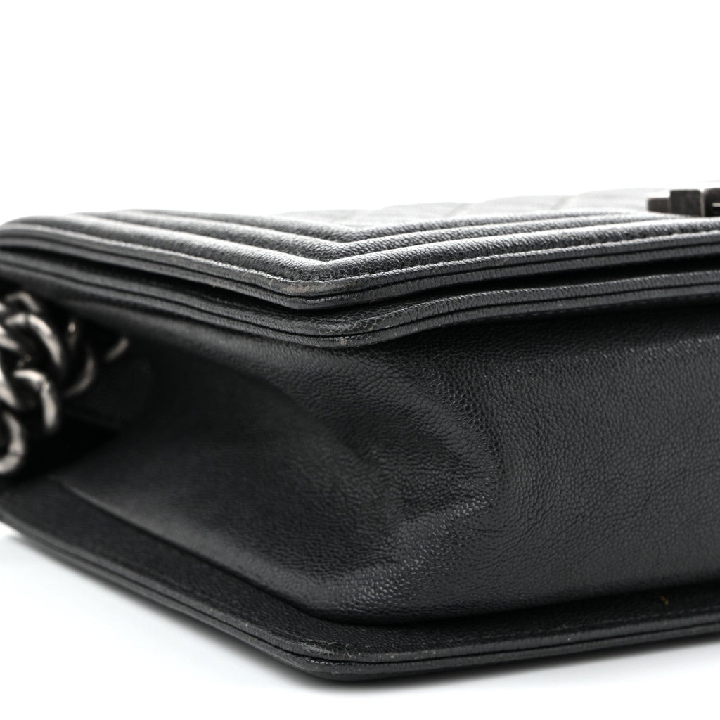 Caviar Quilted Medium Boy Flap Dark Grey