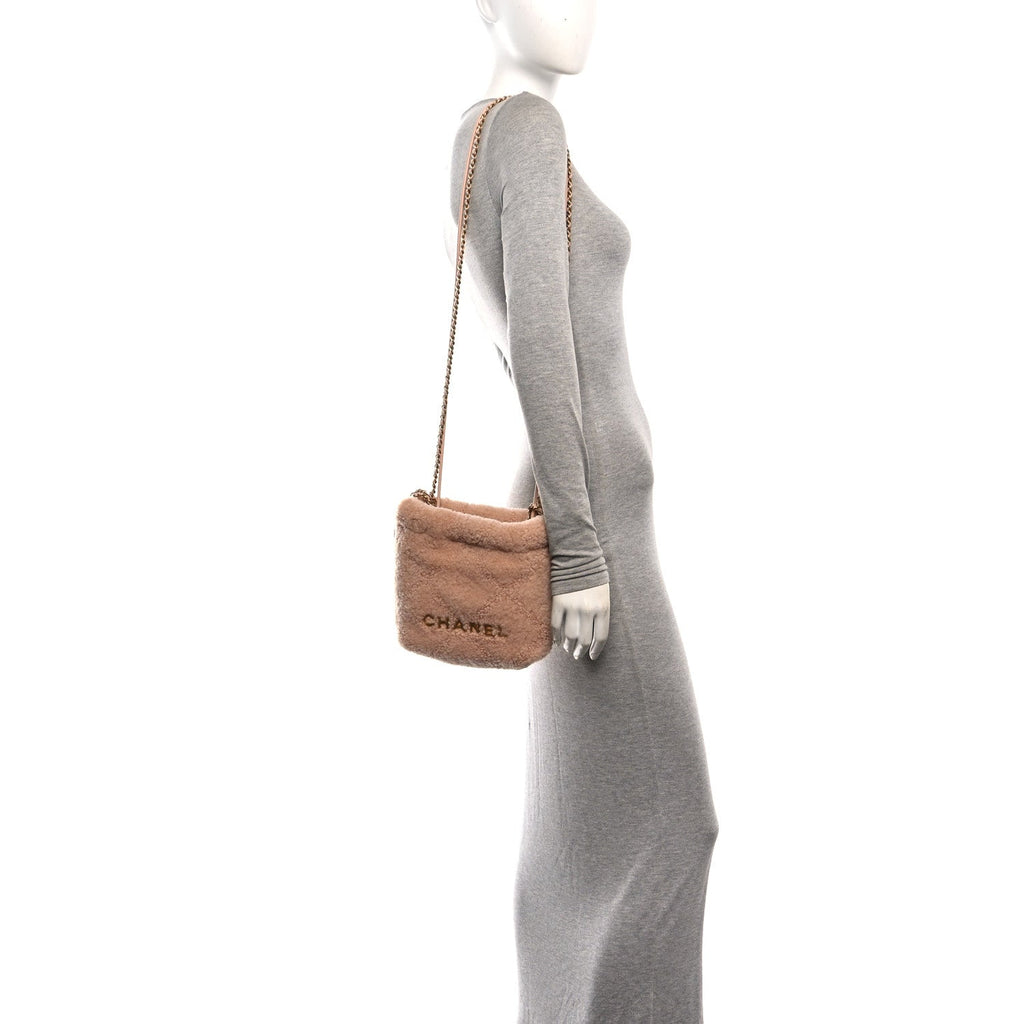 Shearling Quilted Mini Chanel 22 Light Pink