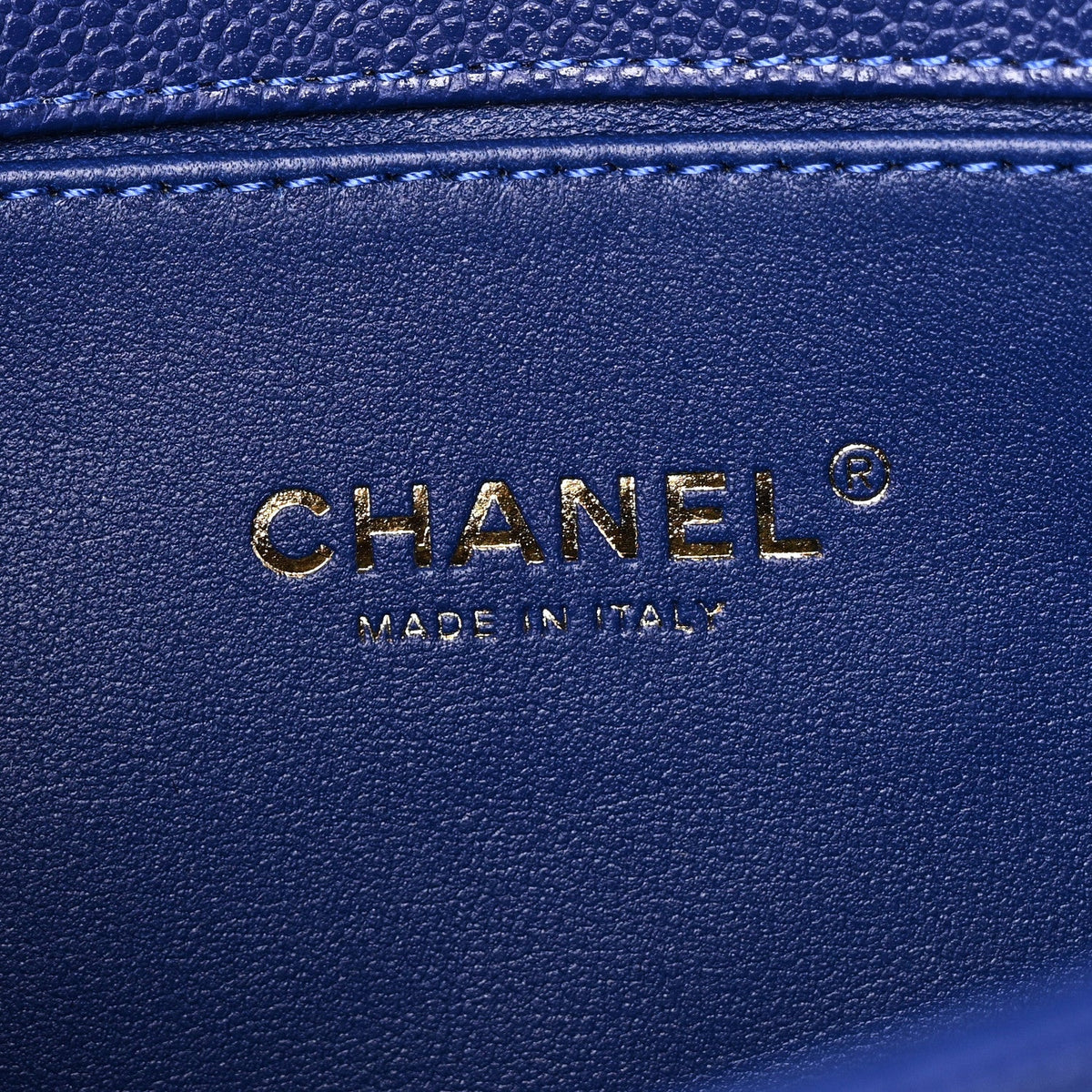 Caviar Quilted Medium Boy Flap Blue