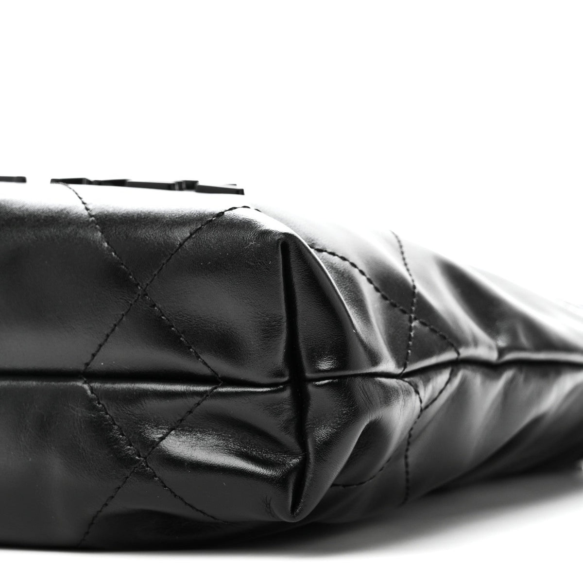 Shiny Calfskin Quilted Mini Chanel 22 So Black