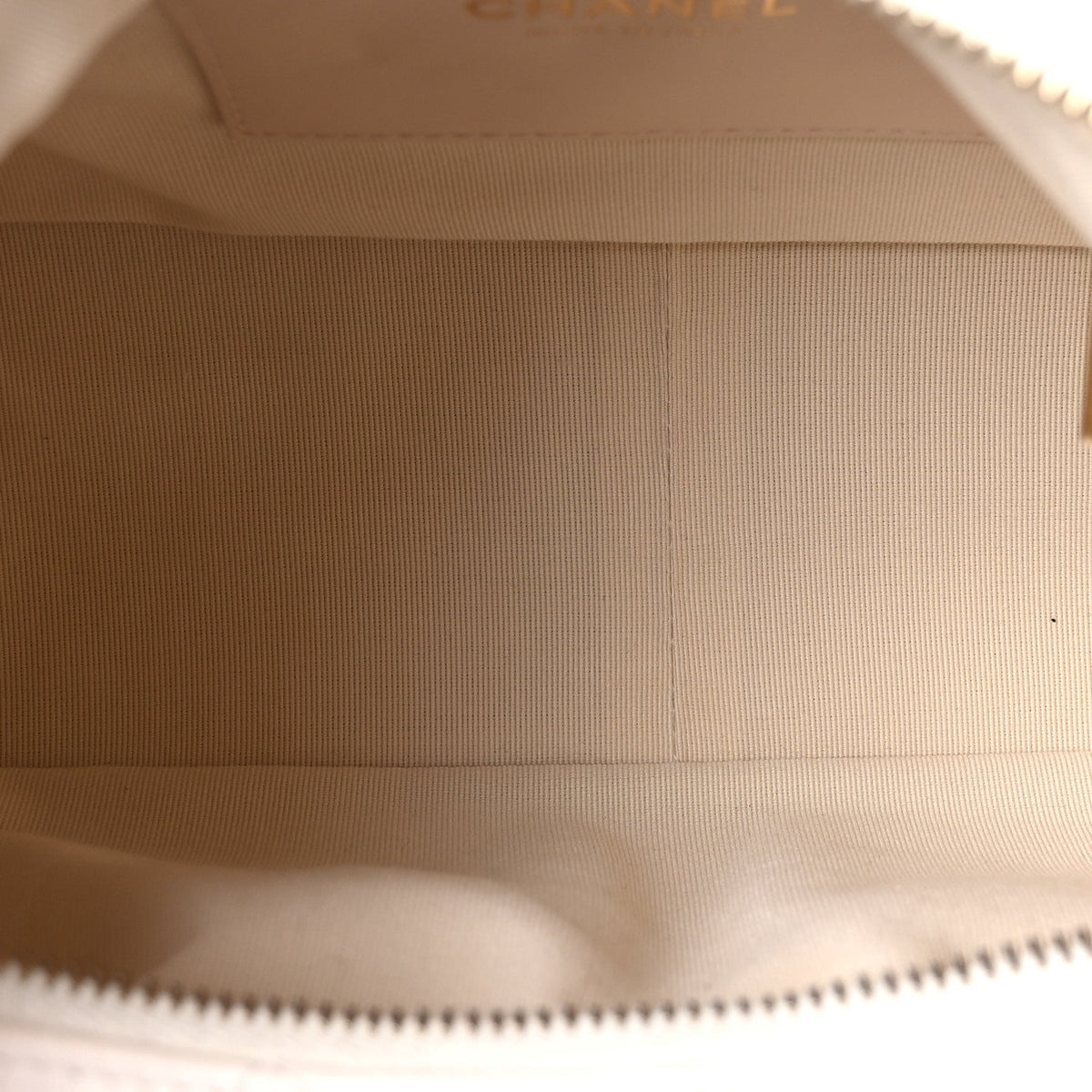 Shiny Lambskin Quilted Trendy Pockets Hobo White